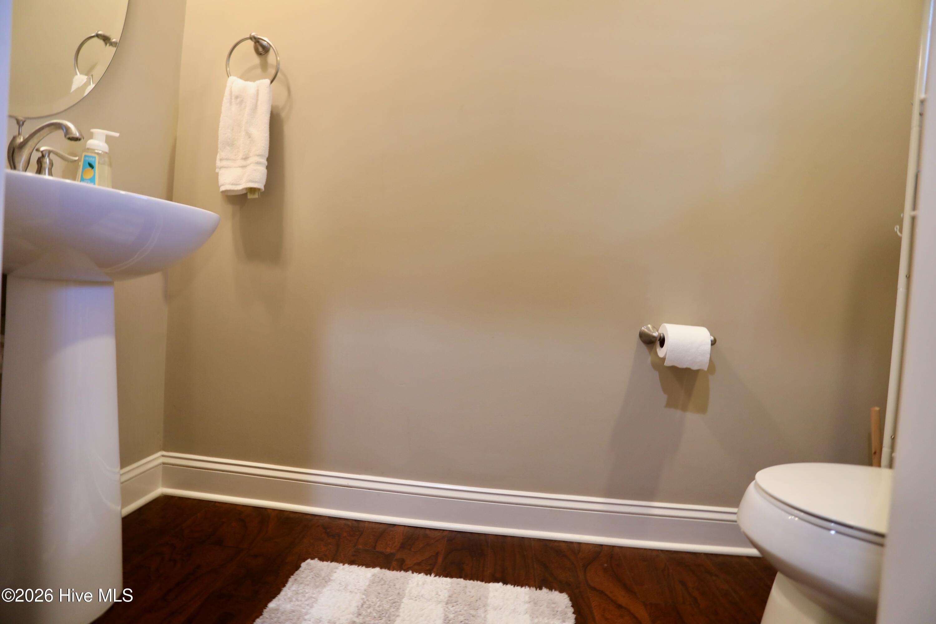 195 Pinebranch Court Property Photo 7