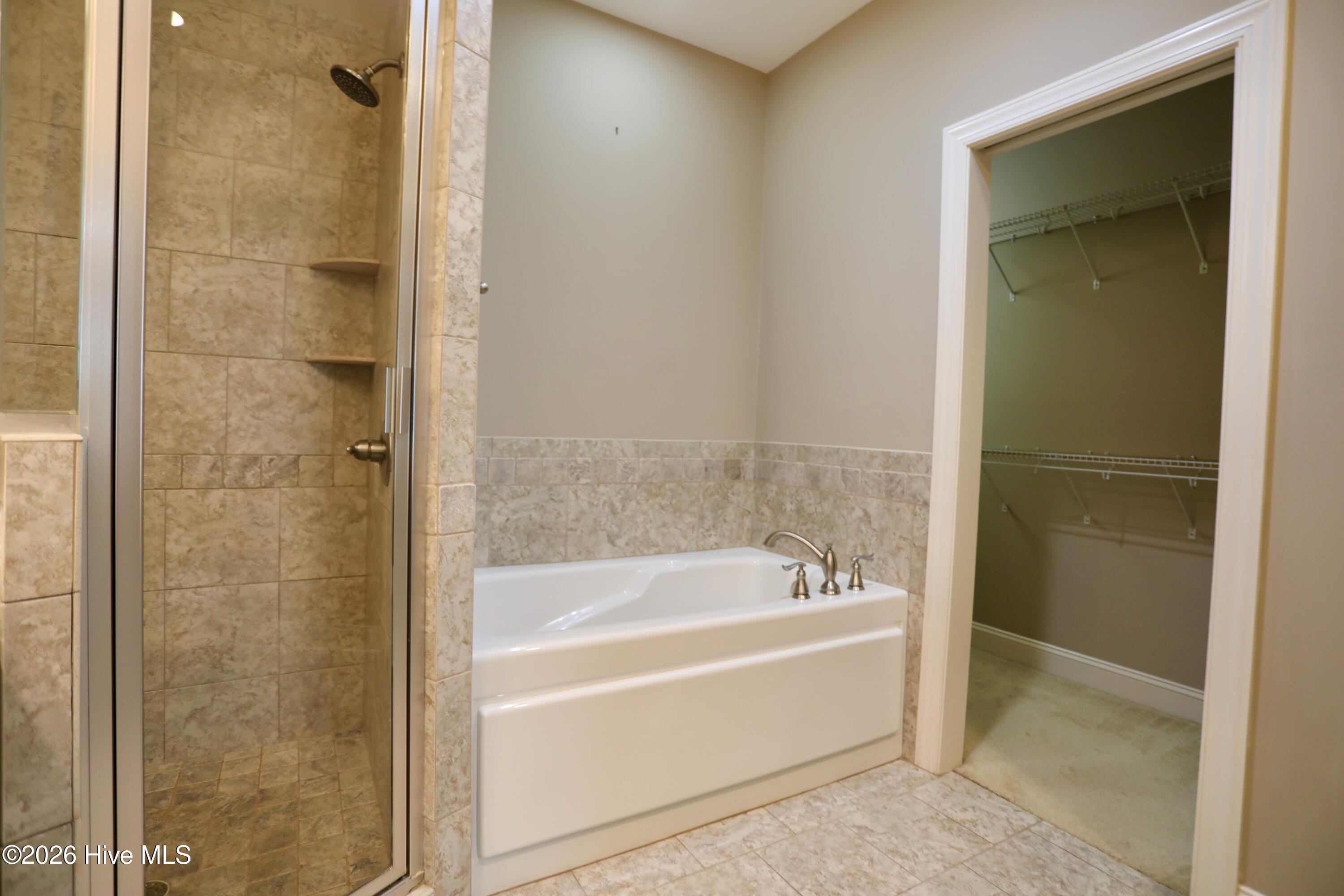 195 Pinebranch Court Property Photo 17