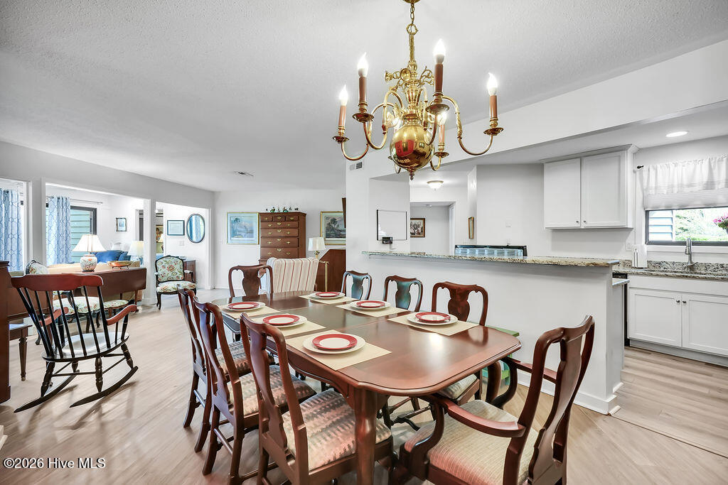 718 Azalea Drive 453 Property Photo 12