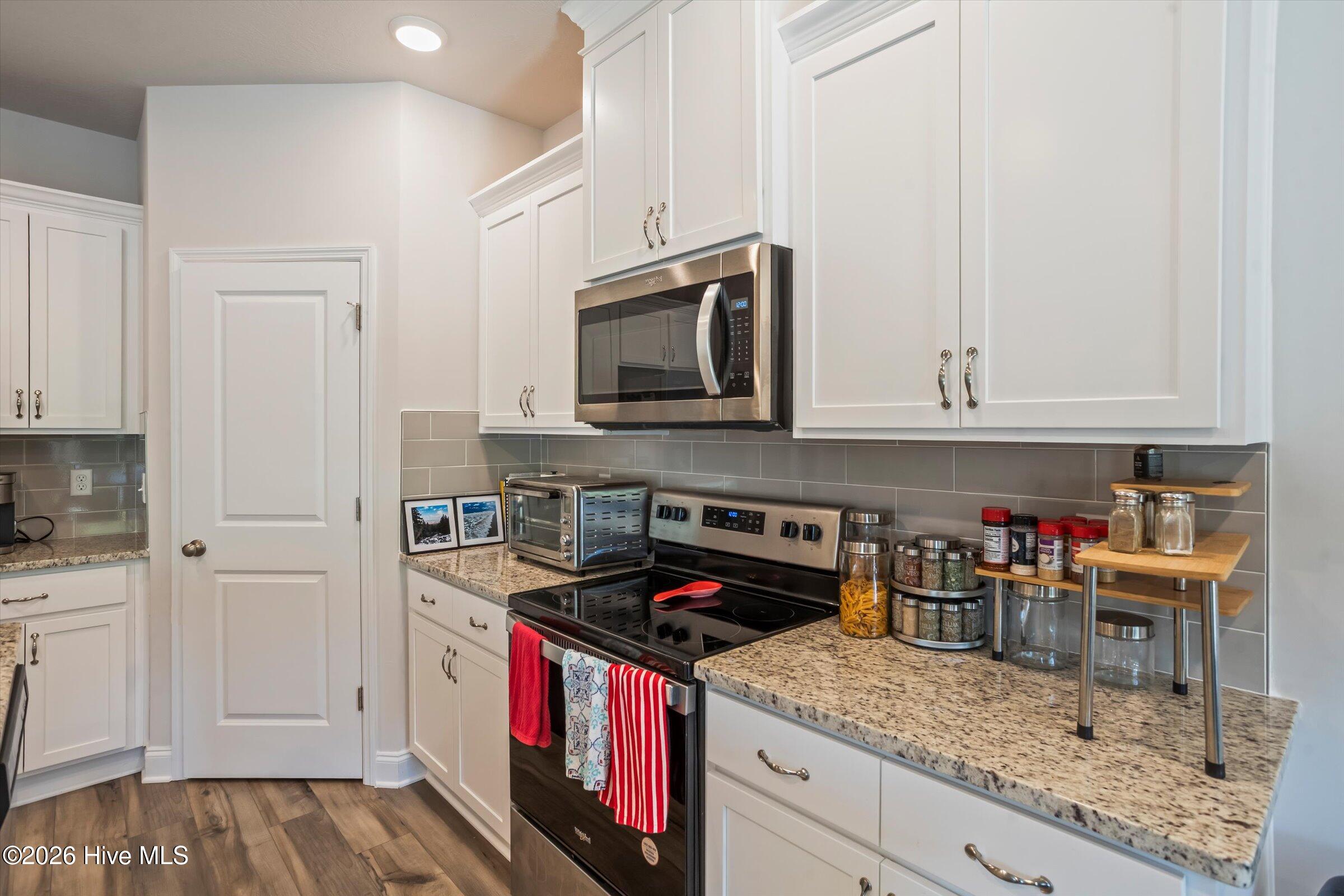 629 Hampton Drive 3c Property Photo 14