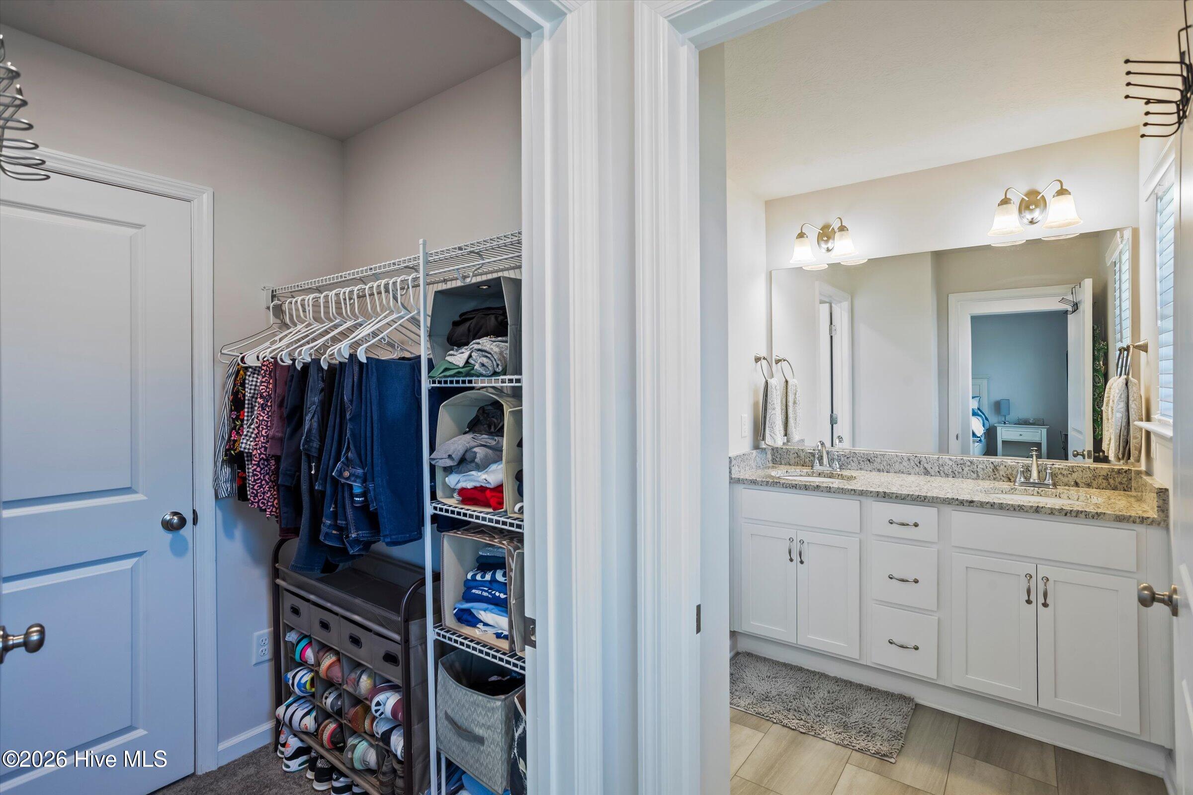629 Hampton Drive 3c Property Photo 28