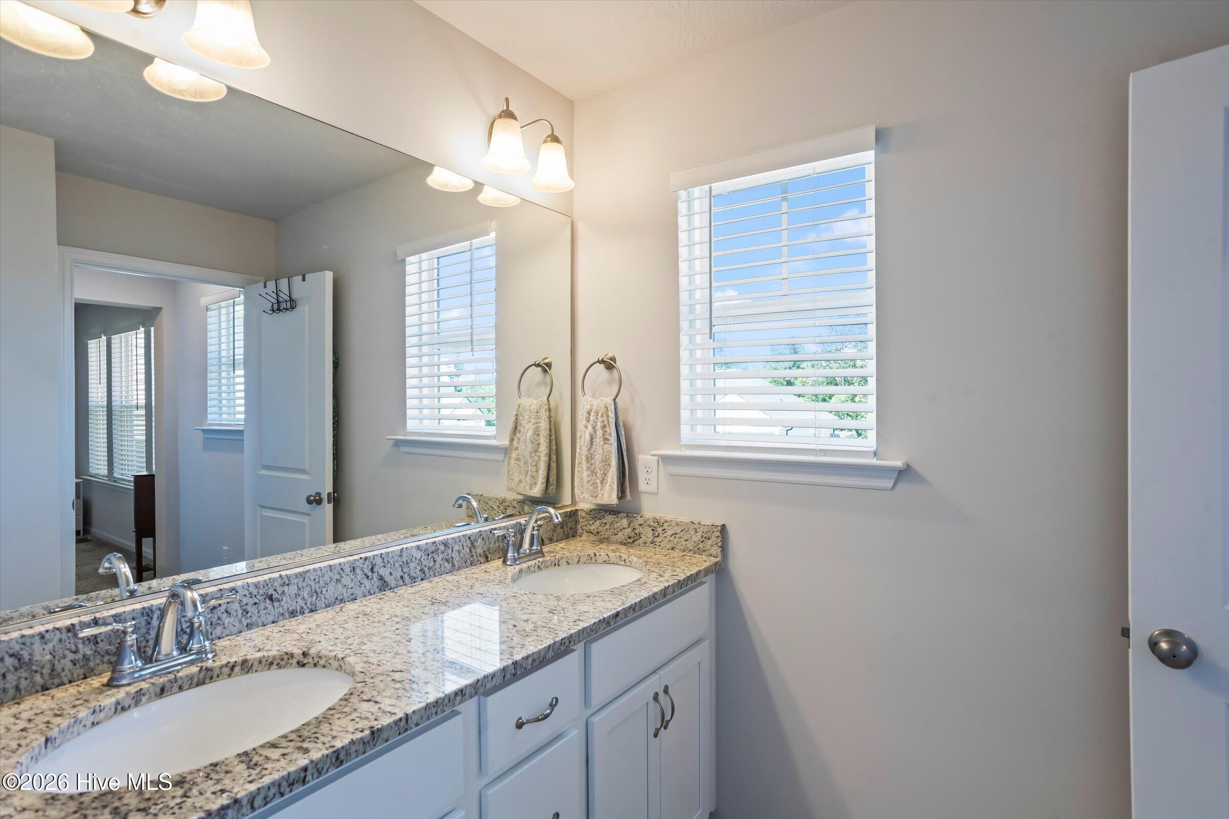 629 Hampton Drive 3c Property Photo 31