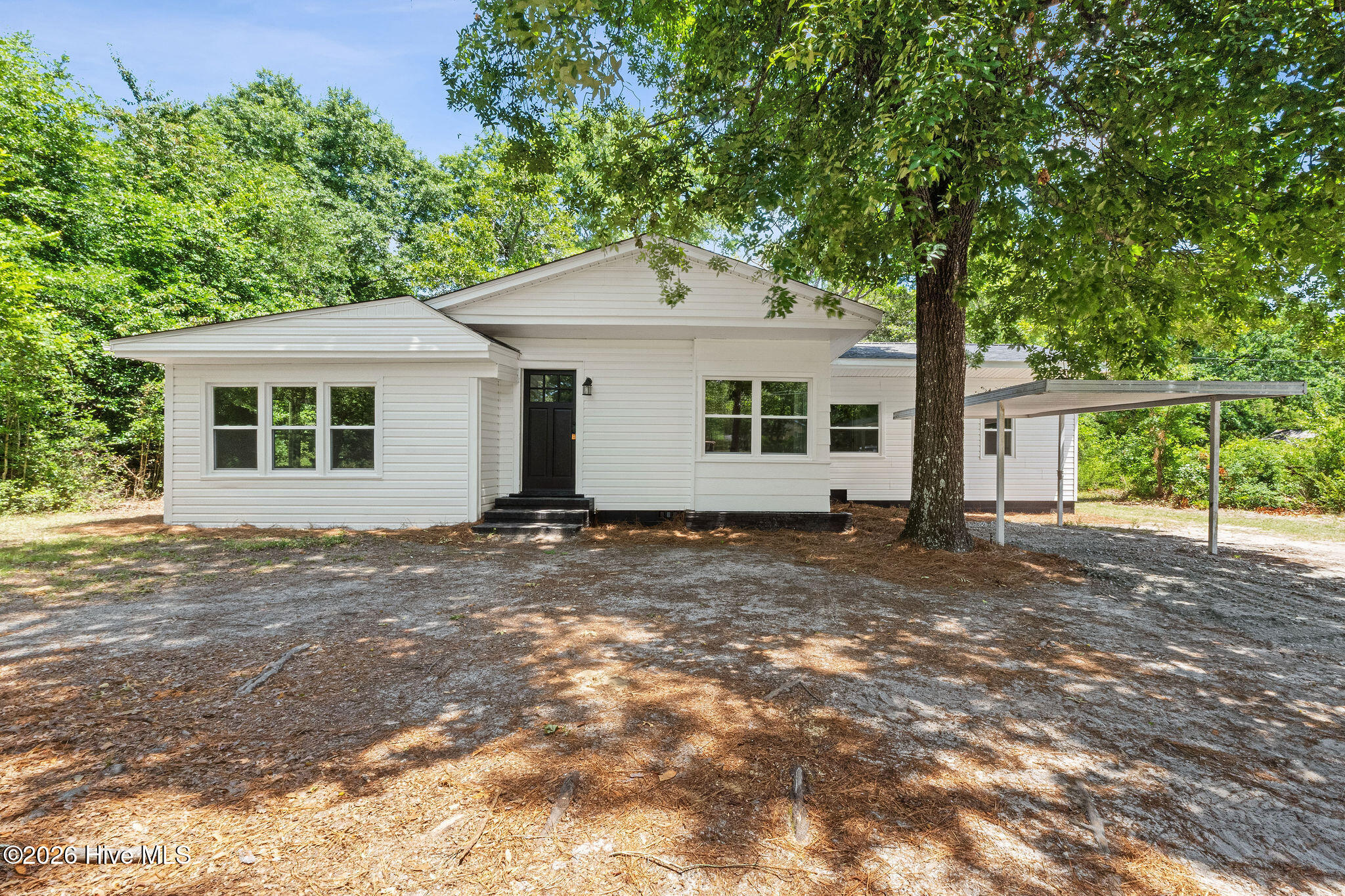 506 Old Whiskey Road N Property Photo 1