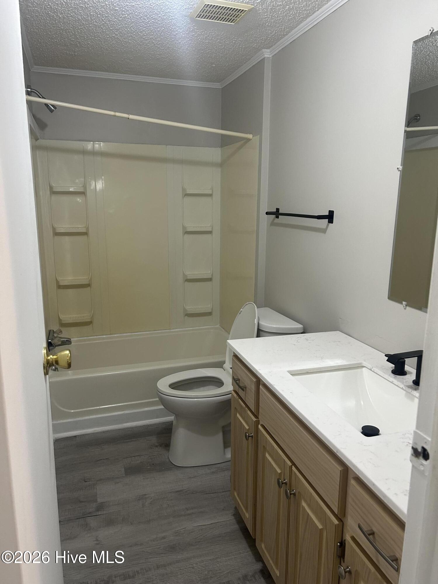 1490 Cobblestone Drive Property Photo 8