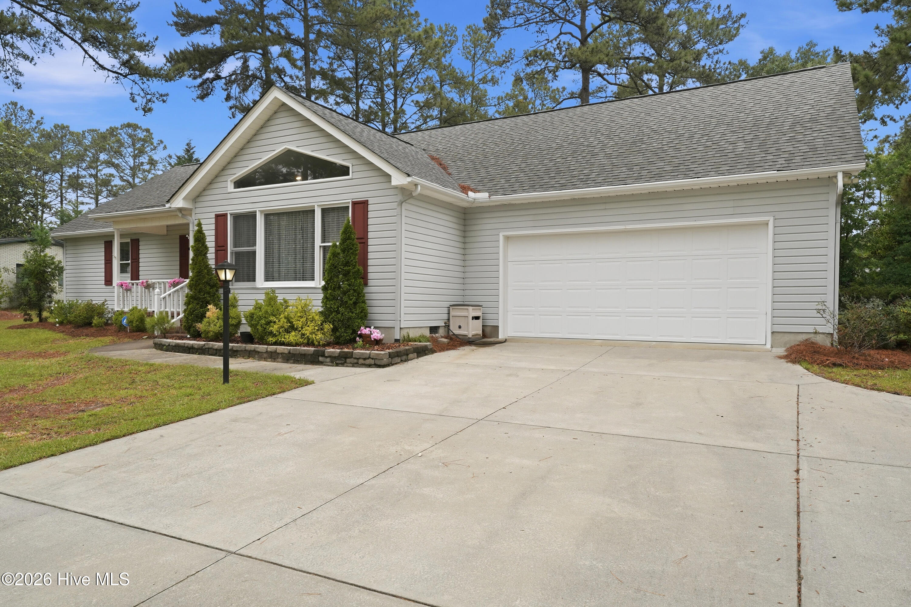 17 Shadow Lane Property Photo 3