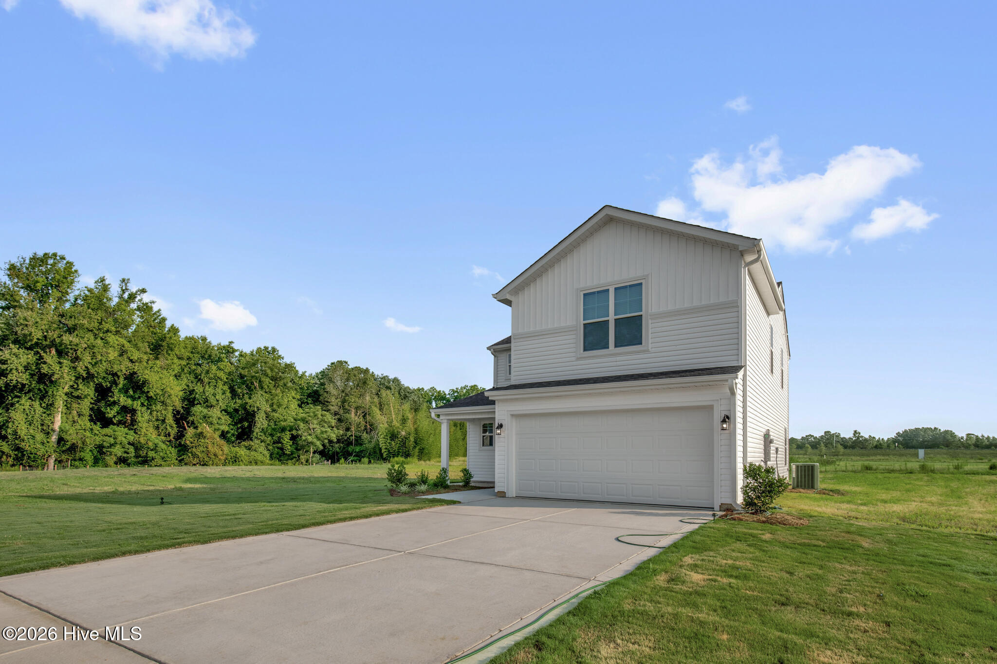 94 Coachman Lane Property Photo 4