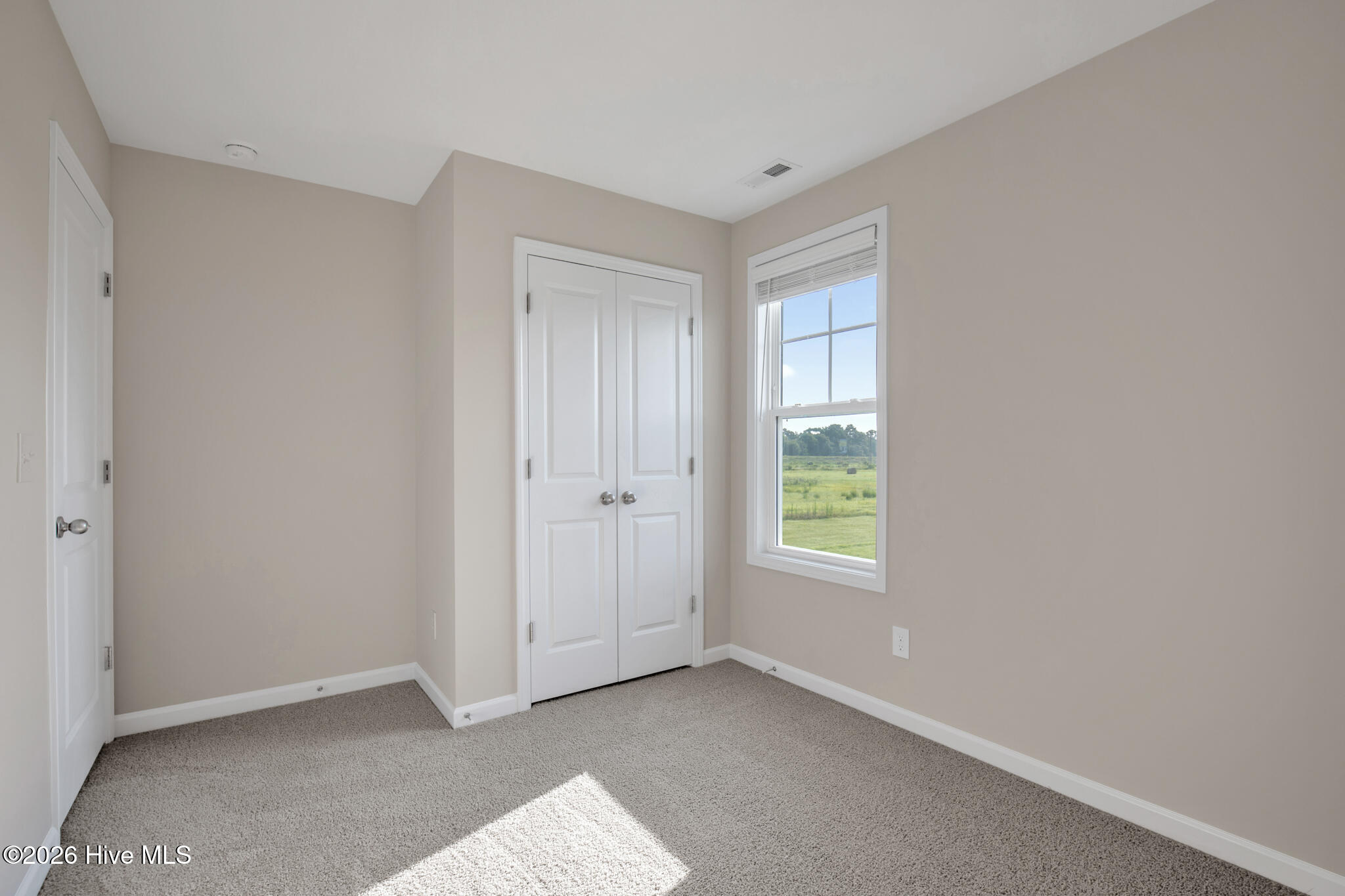 94 Coachman Lane Property Photo 31
