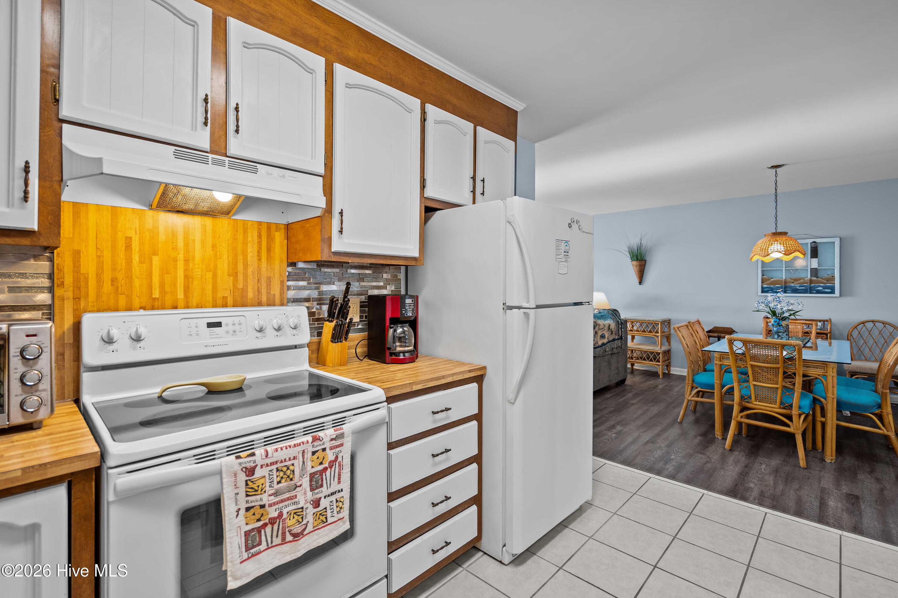 1308 Carolina Beach Avenue N Apt 2c Property Photo 6