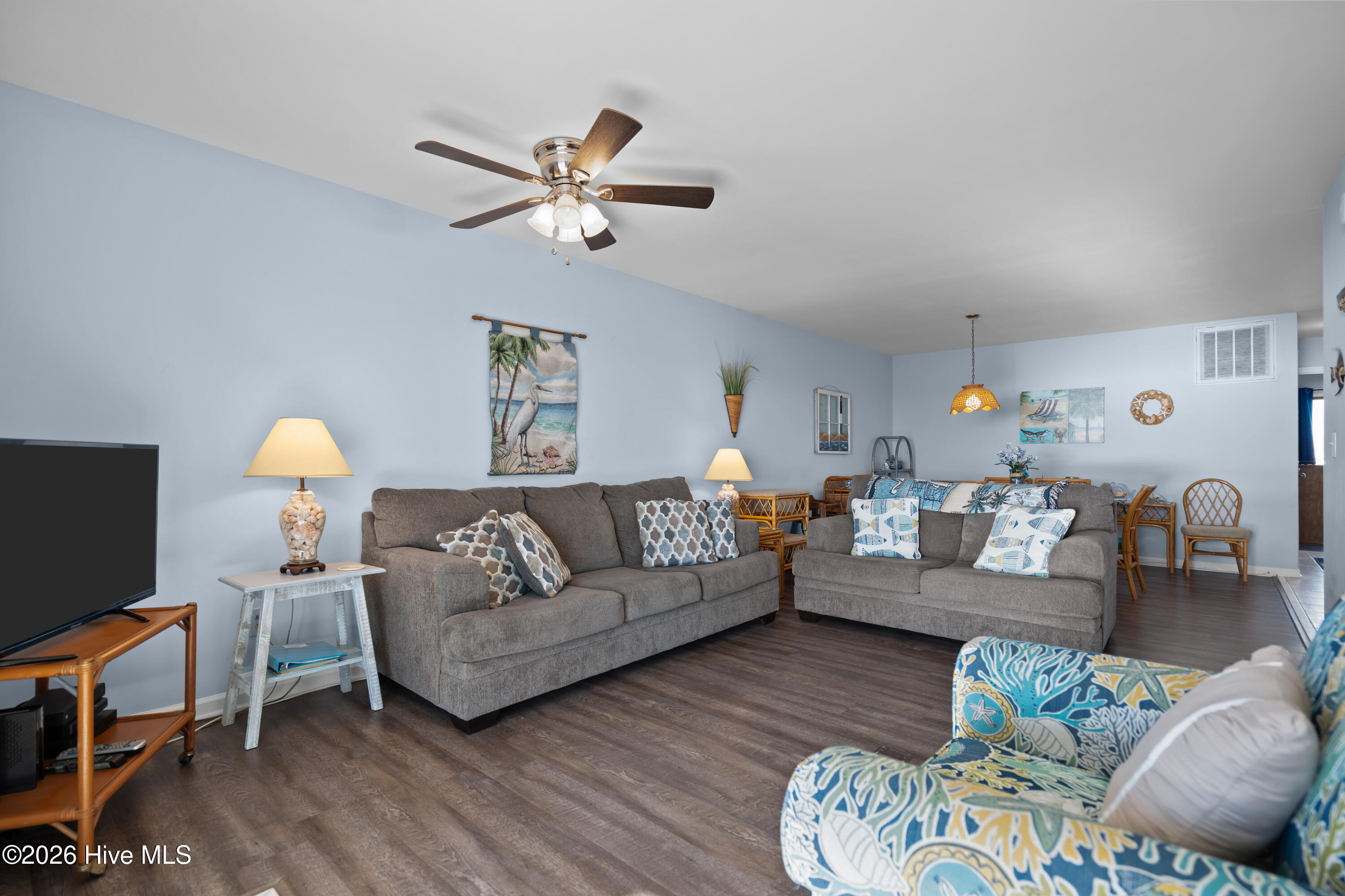 1308 Carolina Beach Avenue N Apt 2c Property Photo 9