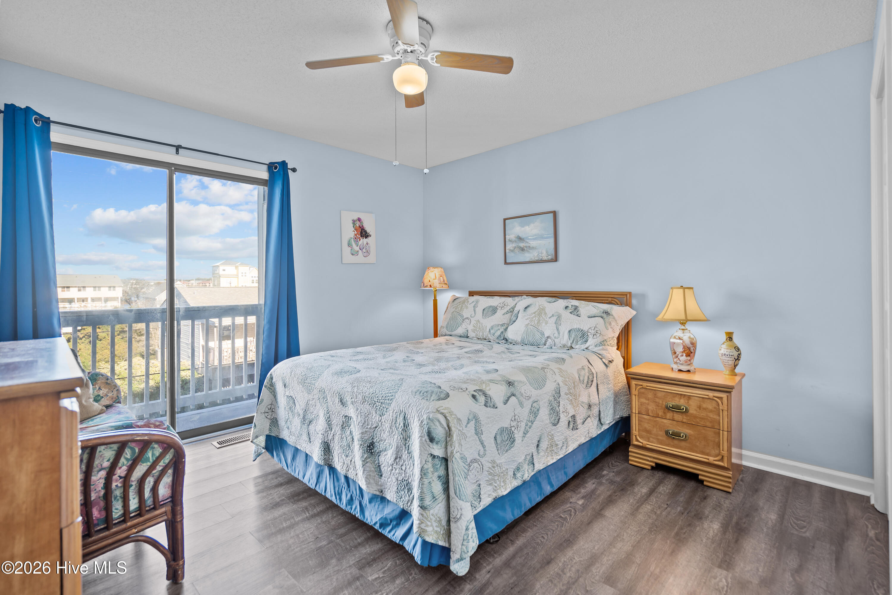 1308 Carolina Beach Avenue N Apt 2c Property Photo 14