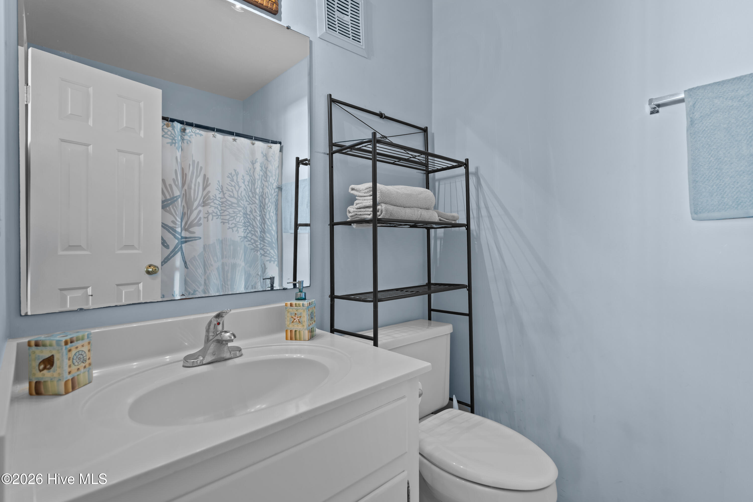 1308 Carolina Beach Avenue N Apt 2c Property Photo 18