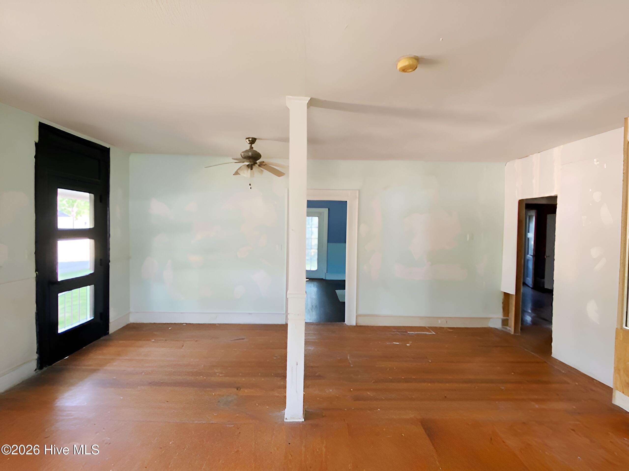 301 S Wilson Street Property Photo 11