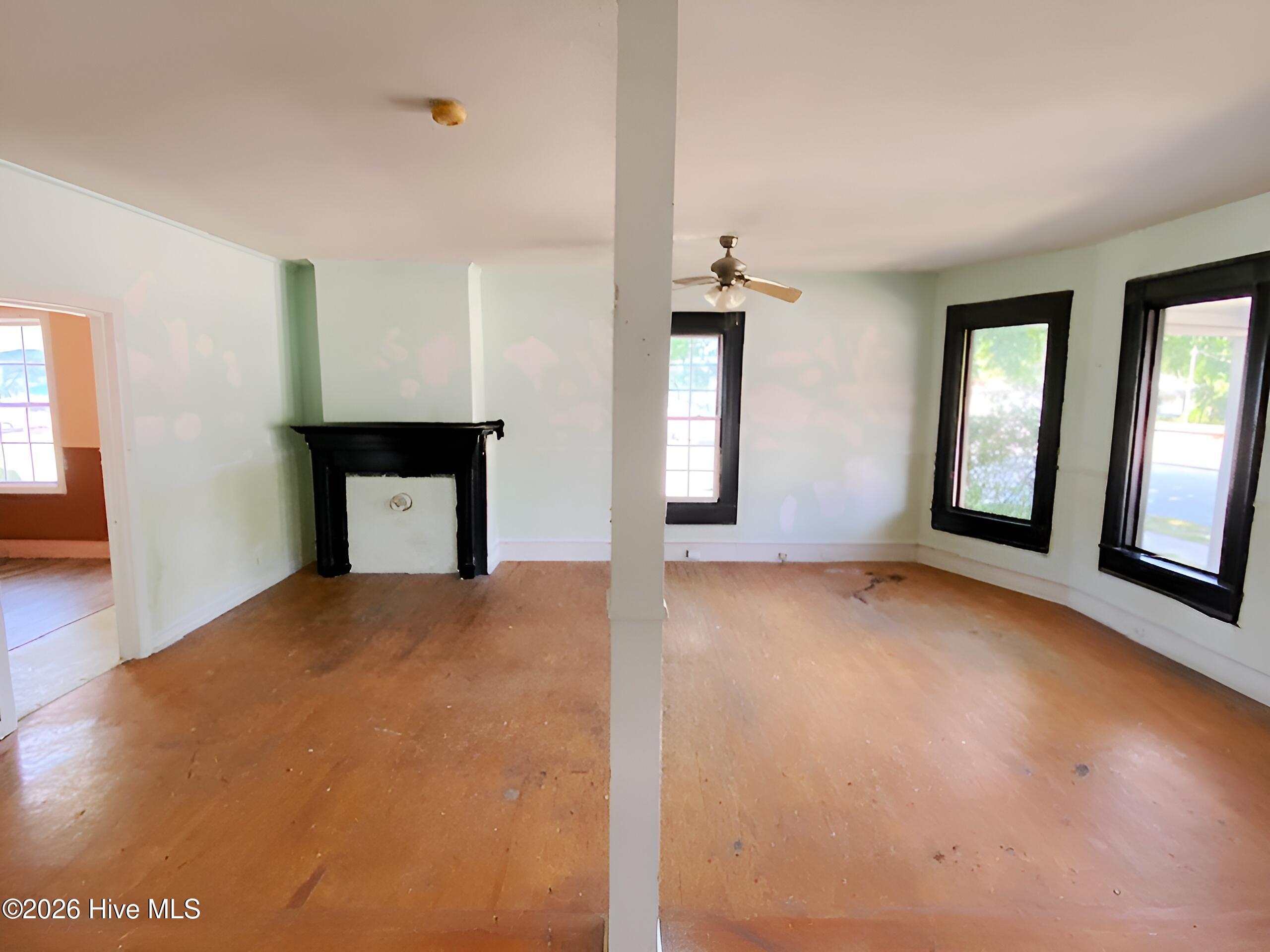 301 S Wilson Street Property Photo 13