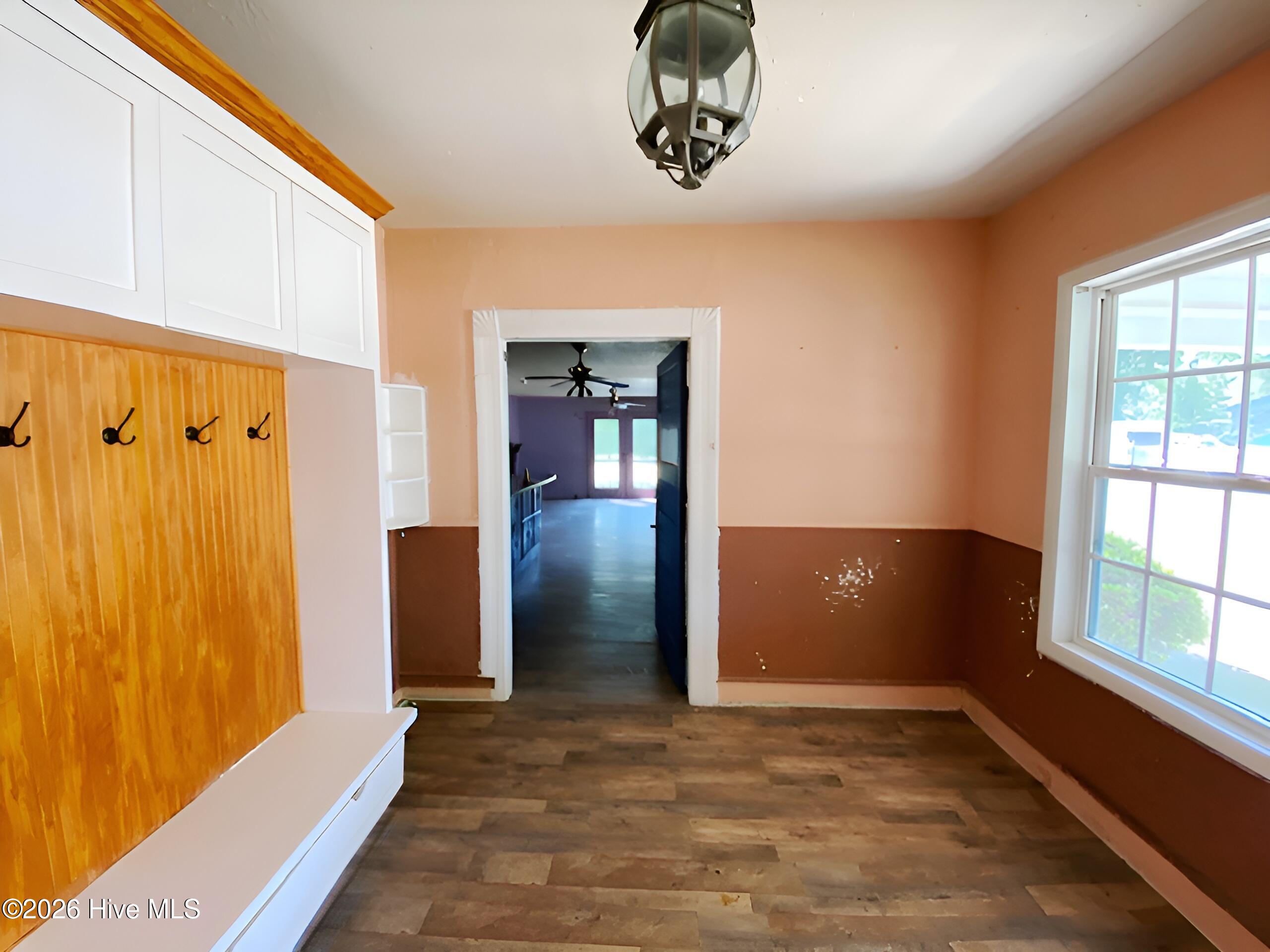 301 S Wilson Street Property Photo 14