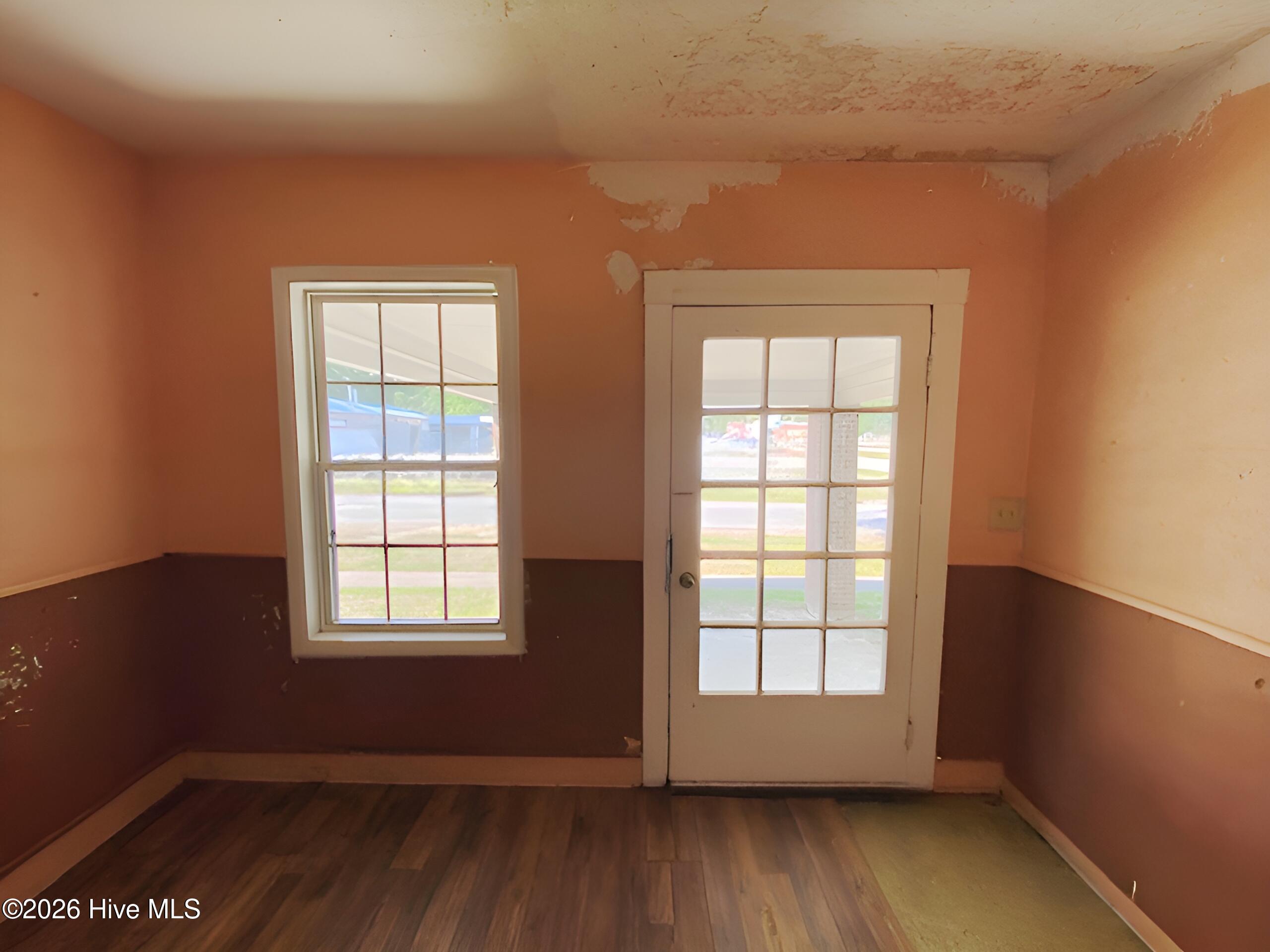 301 S Wilson Street Property Photo 17