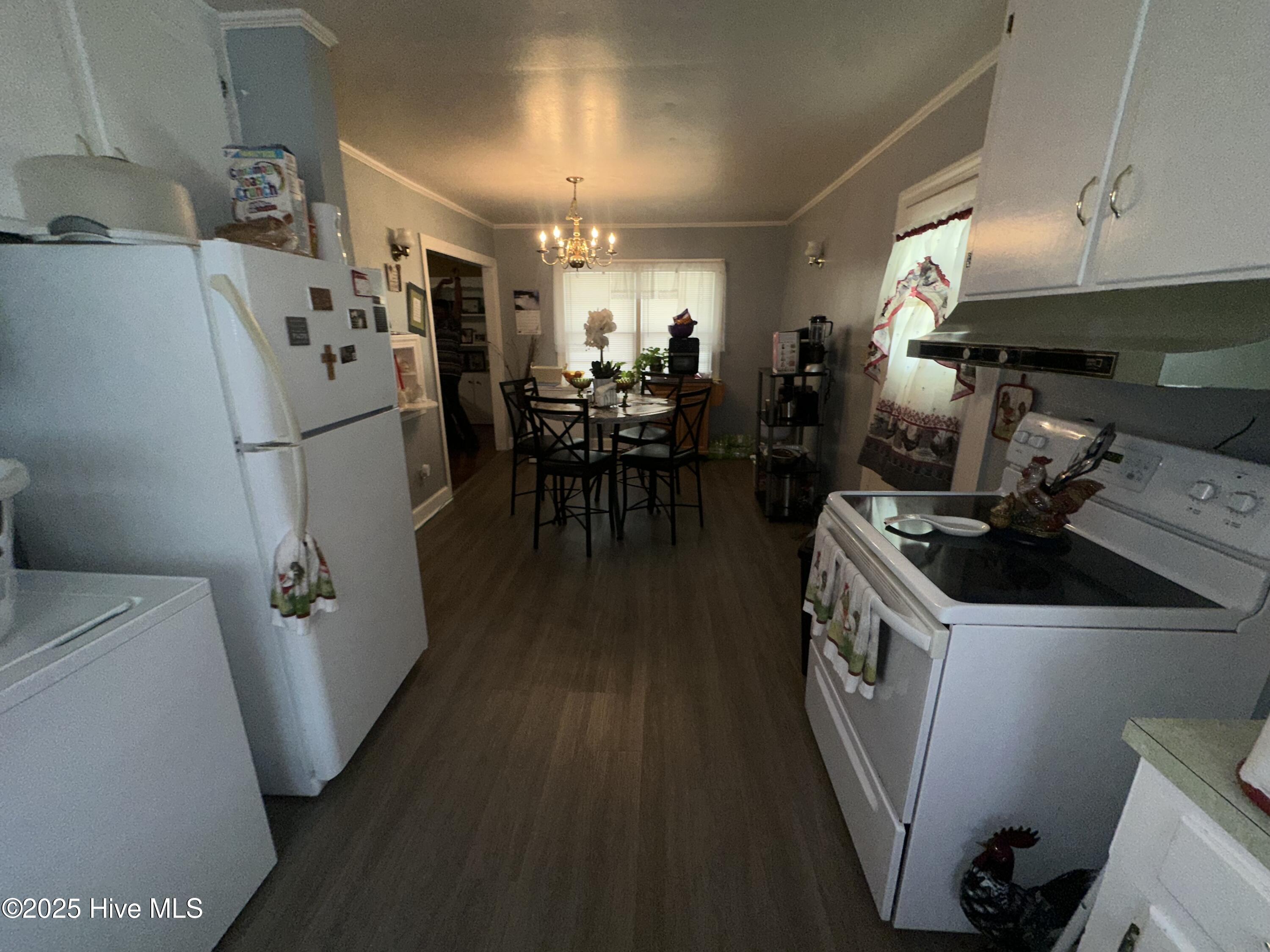 4257 Washington Street Property Photo 7