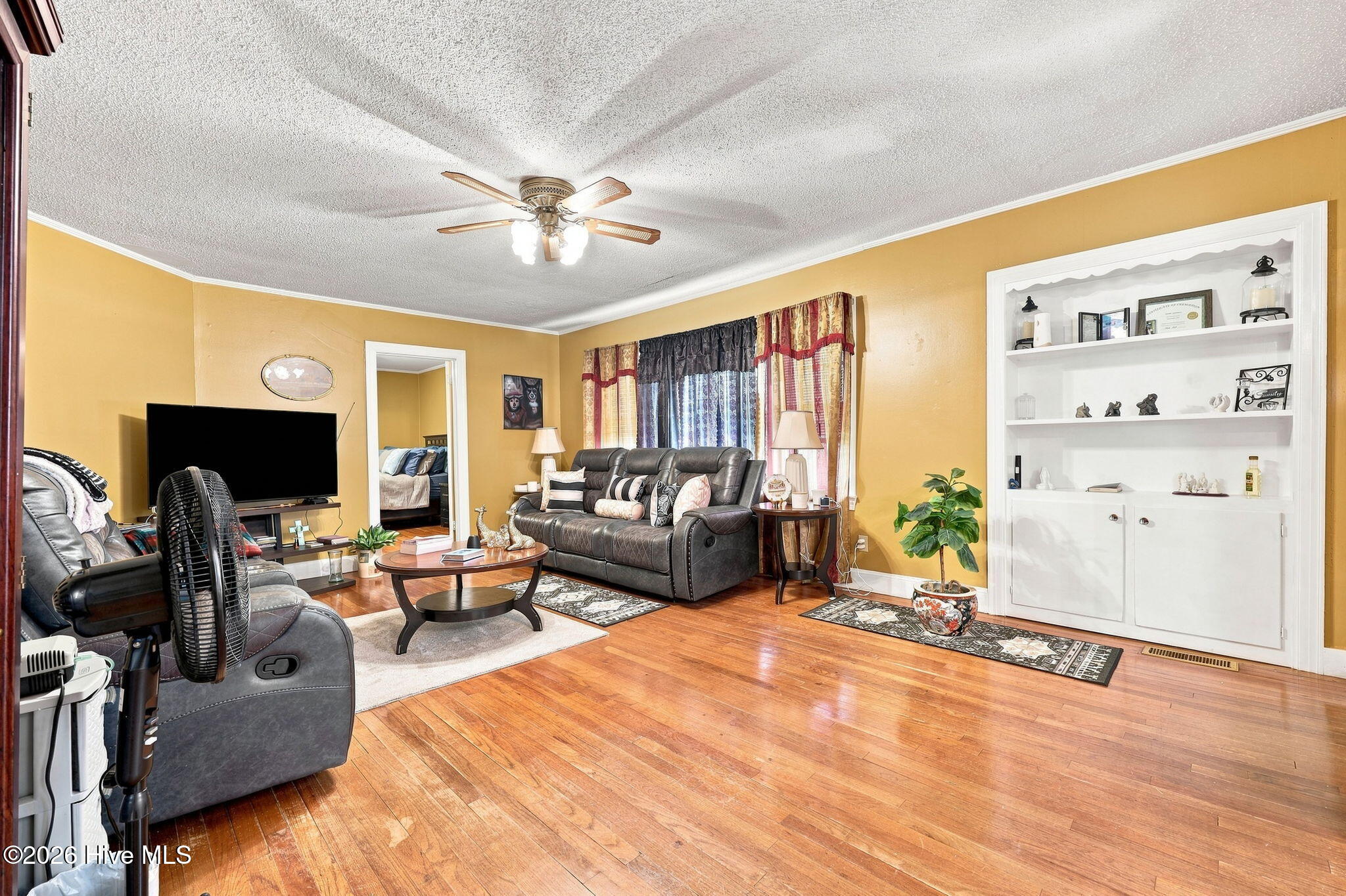 4257 Washington Street Property Photo 8