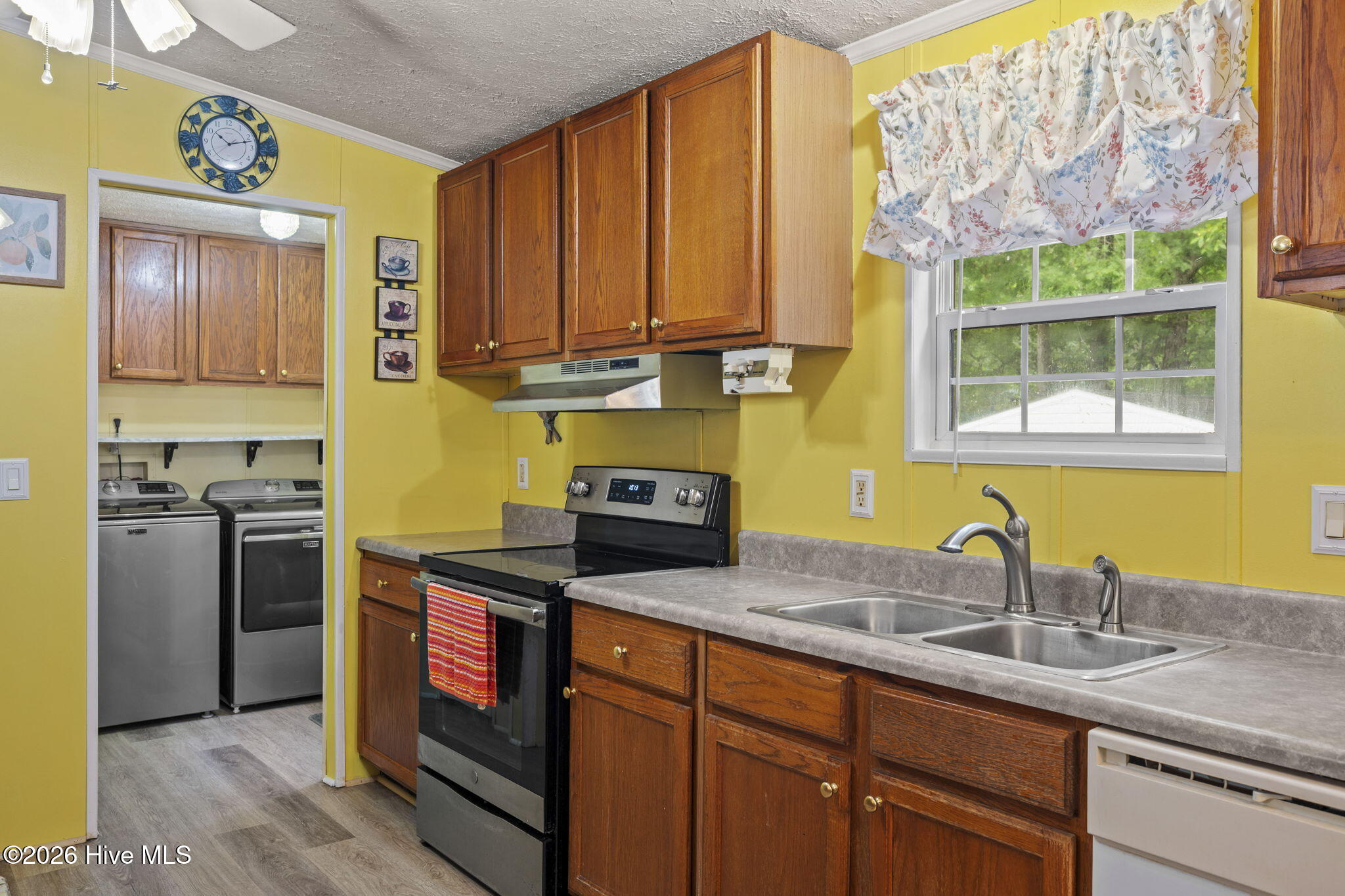 310 Macdonald Boulevard Property Photo 14
