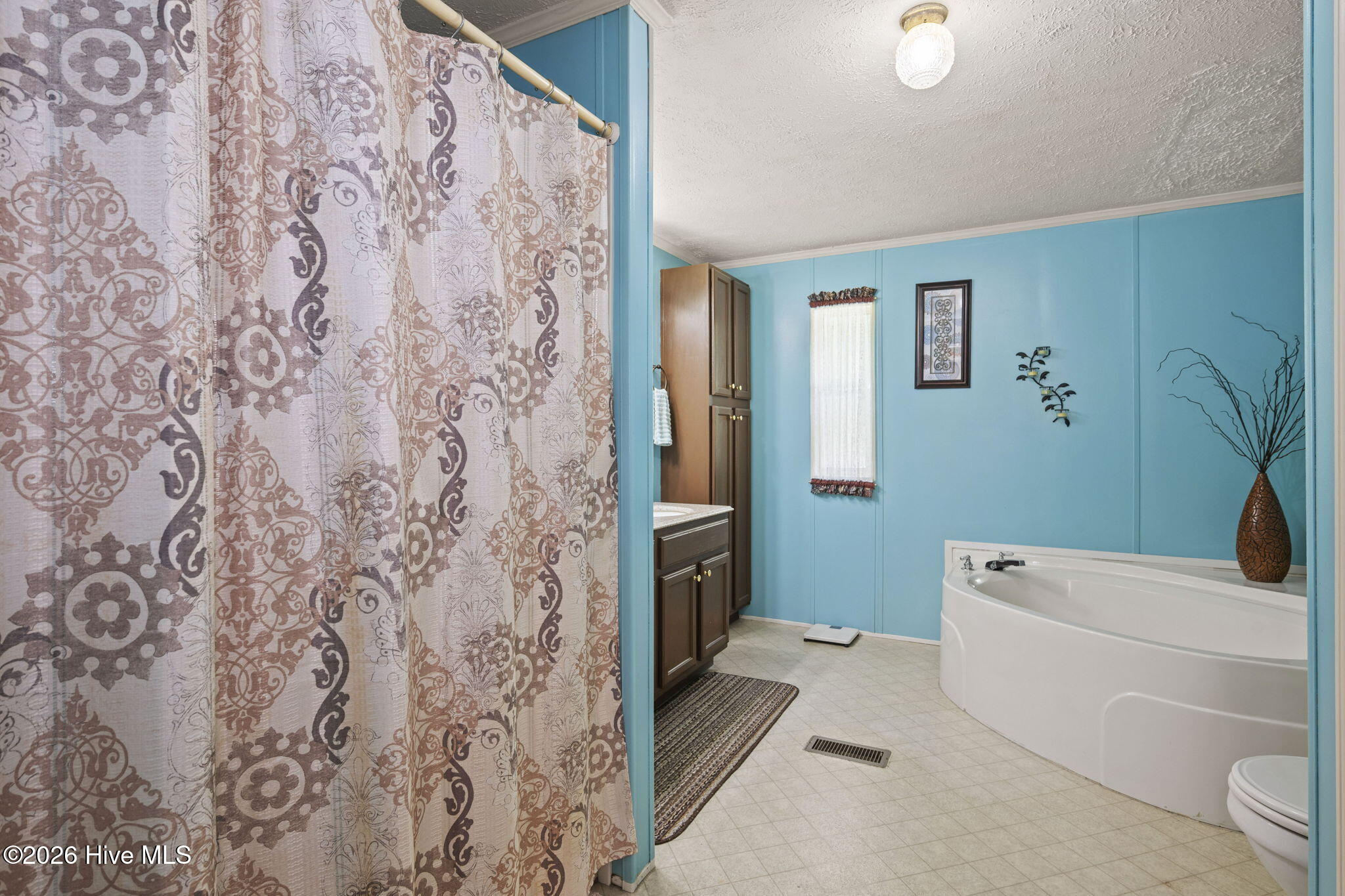310 Macdonald Boulevard Property Photo 33