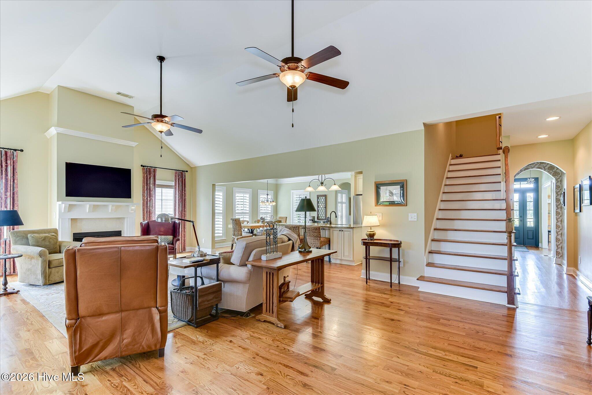 222 Devereux Drive Property Photo 18
