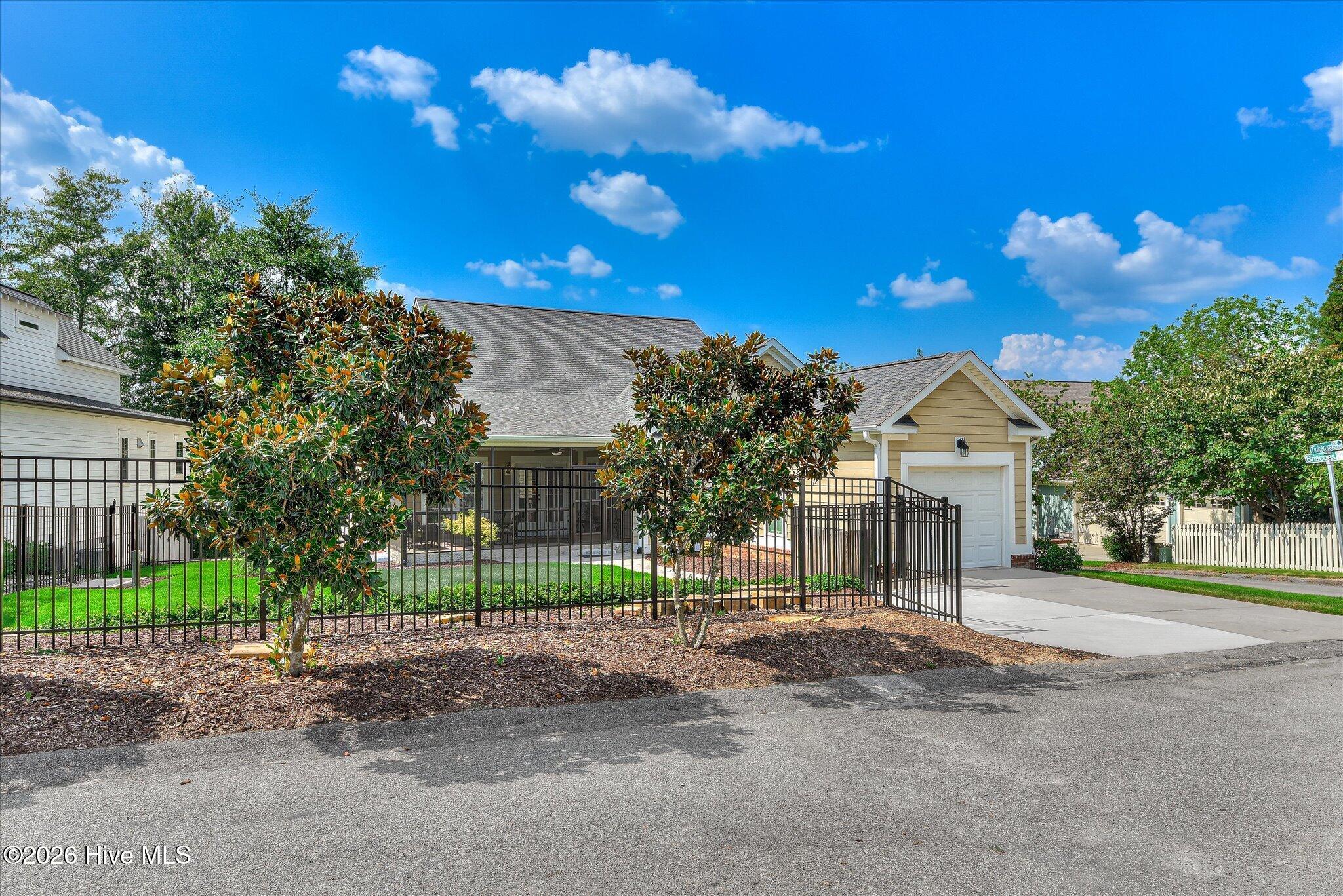 222 Devereux Drive Property Photo 49