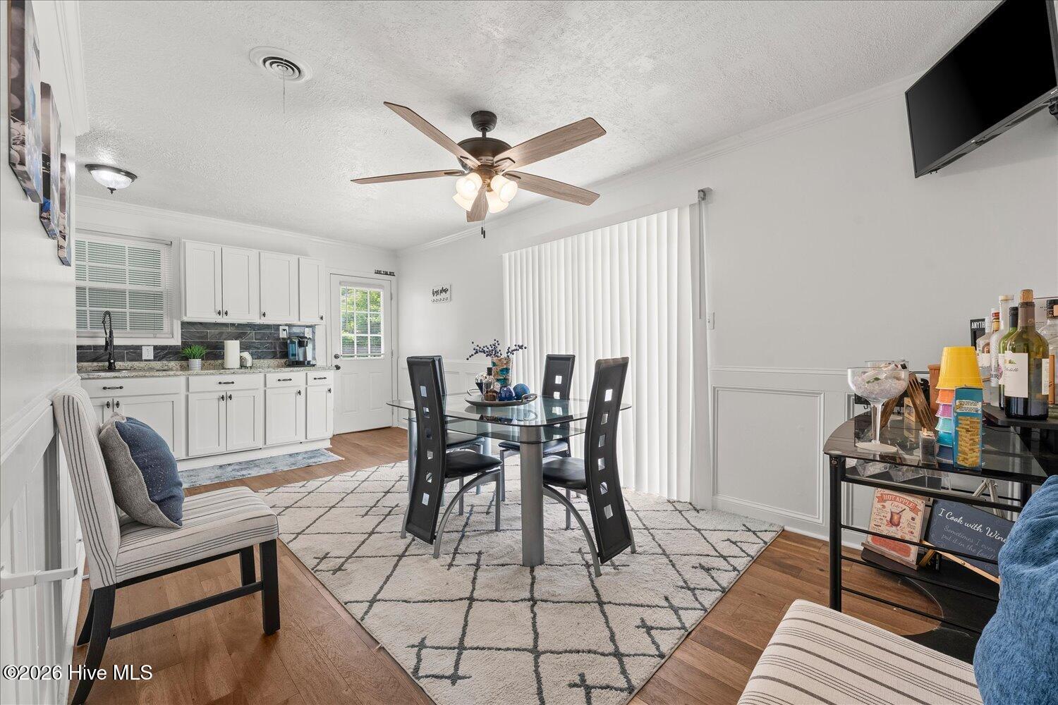 3342 Wedgewood Drive Property Photo 4