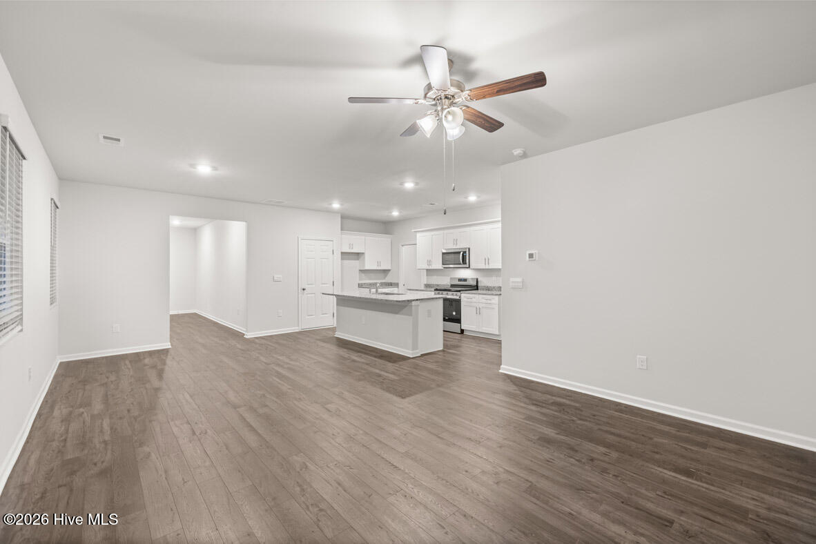977 Captains Court Property Photo 14