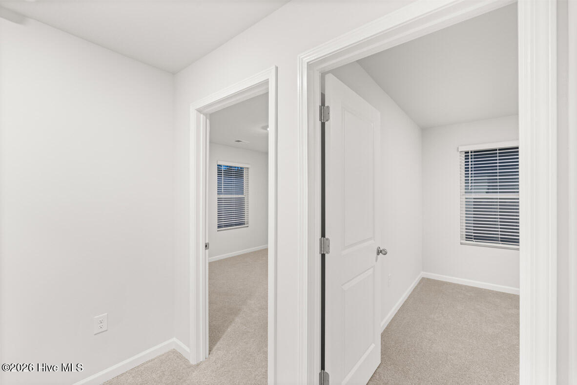 977 Captains Court Property Photo 29