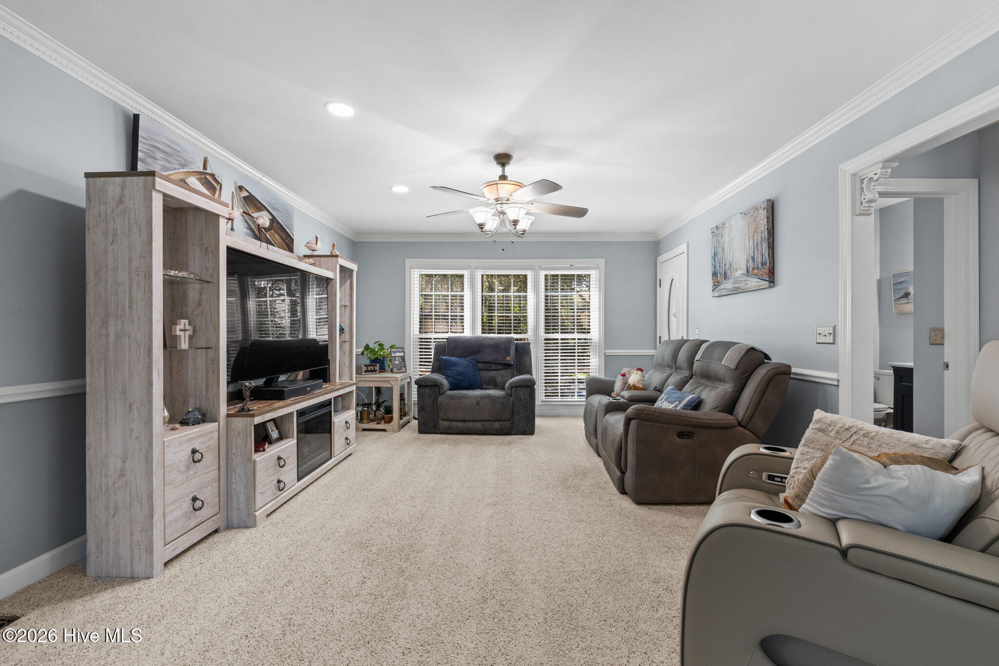504 Periwinkle Way Property Photo 12