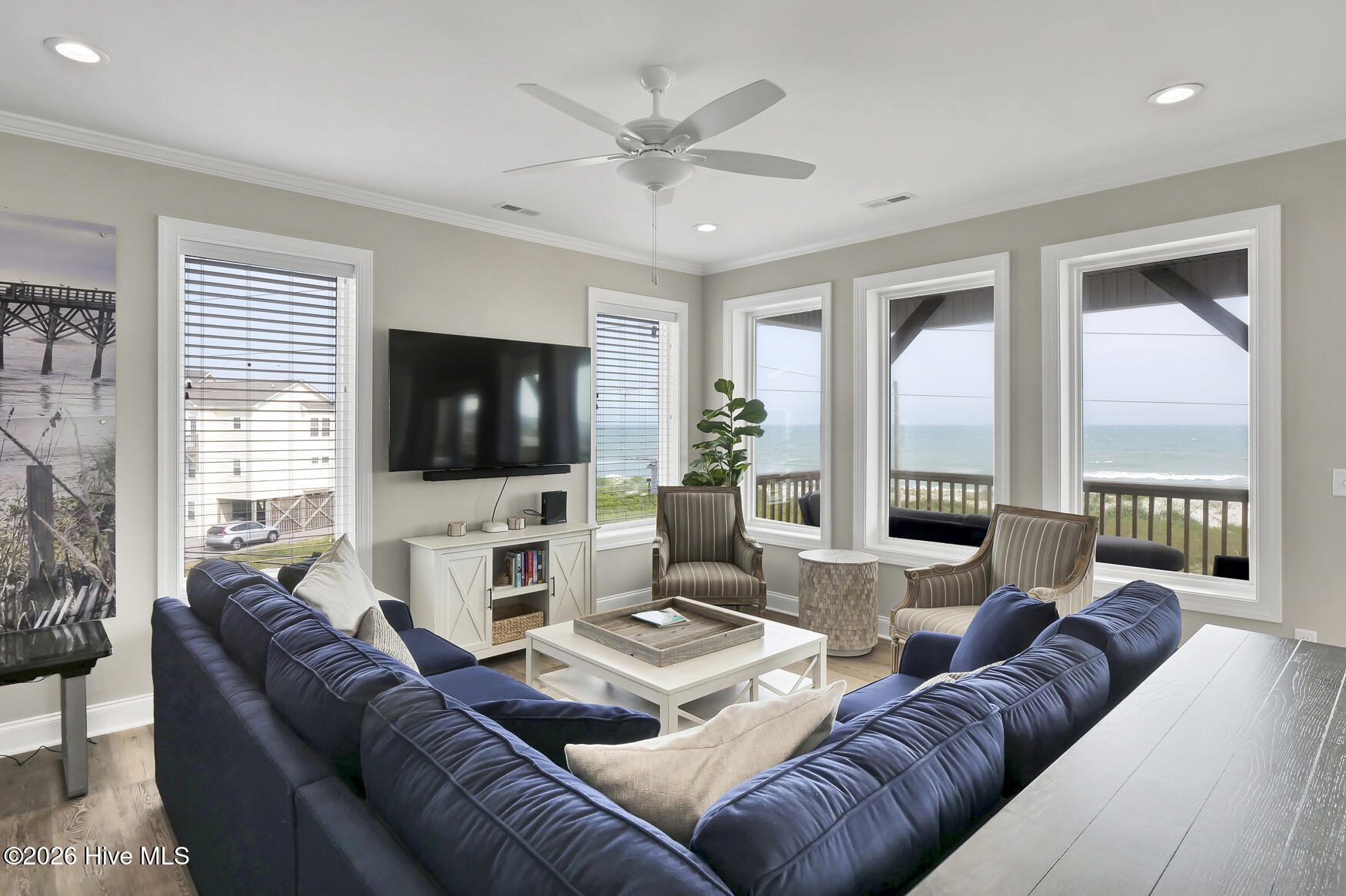 1111 New River Inlet Road Property Photo 8