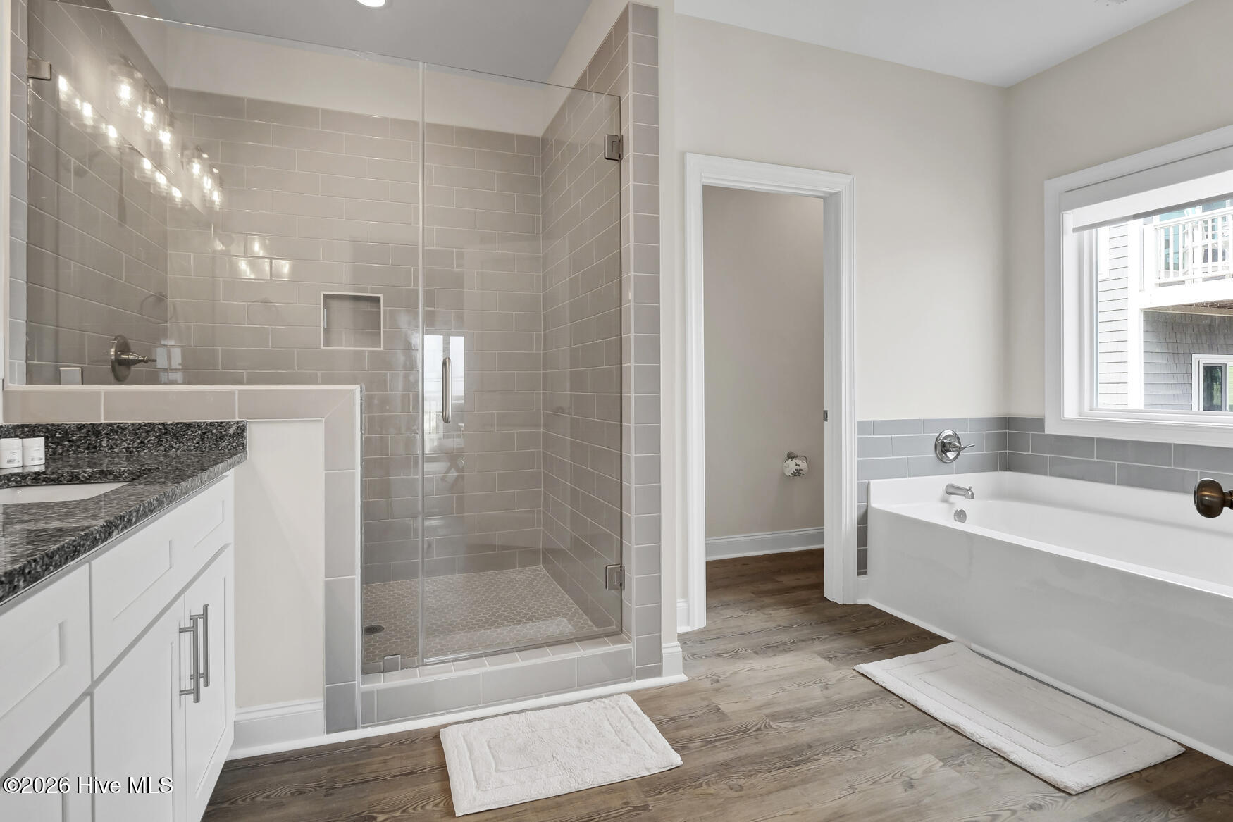1111 New River Inlet Road Property Photo 39