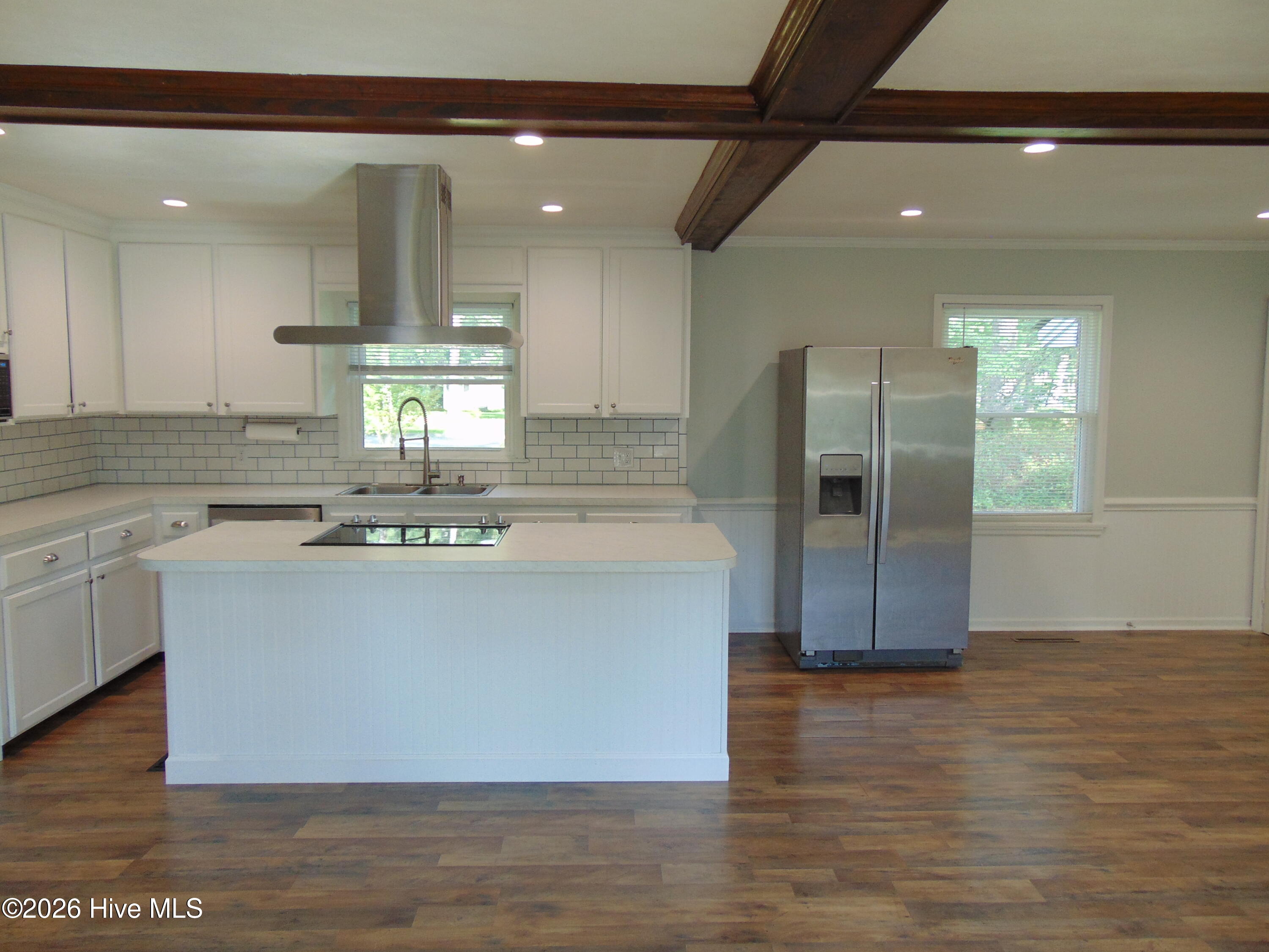 300 Oakdale Road Property Photo 8