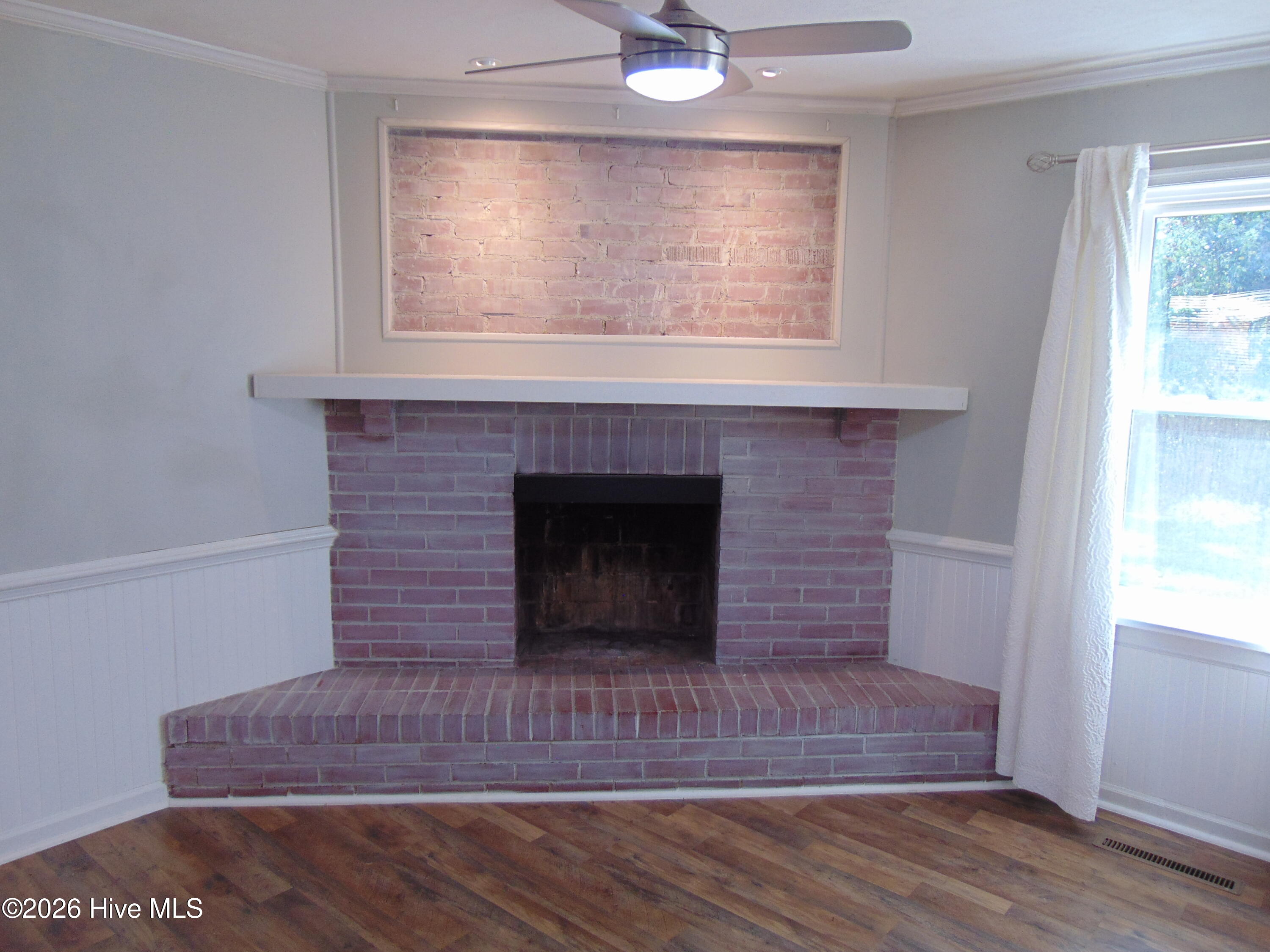 300 Oakdale Road Property Photo 11