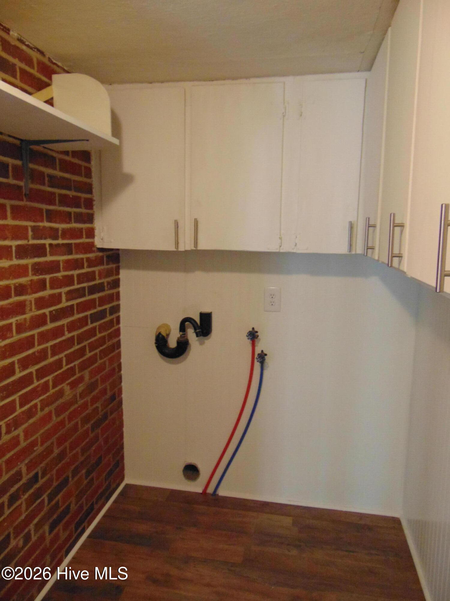 300 Oakdale Road Property Photo 32