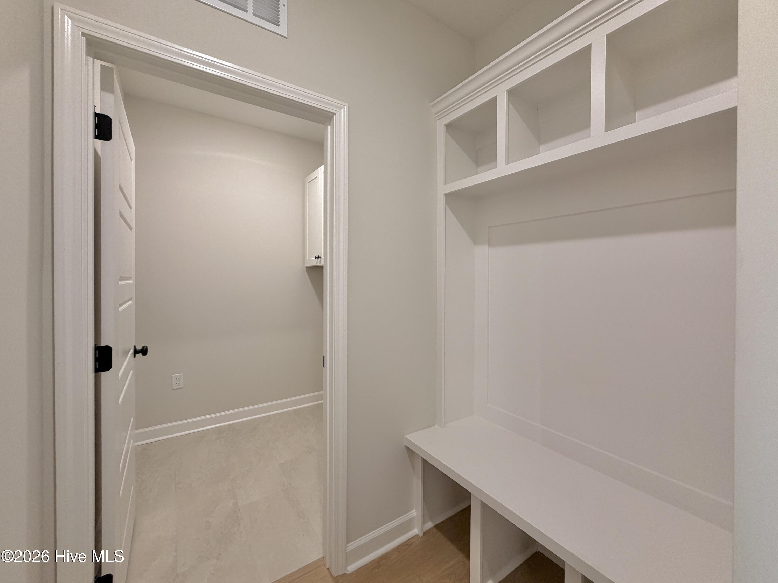 3750 Chatsworth Drive Property Photo 7