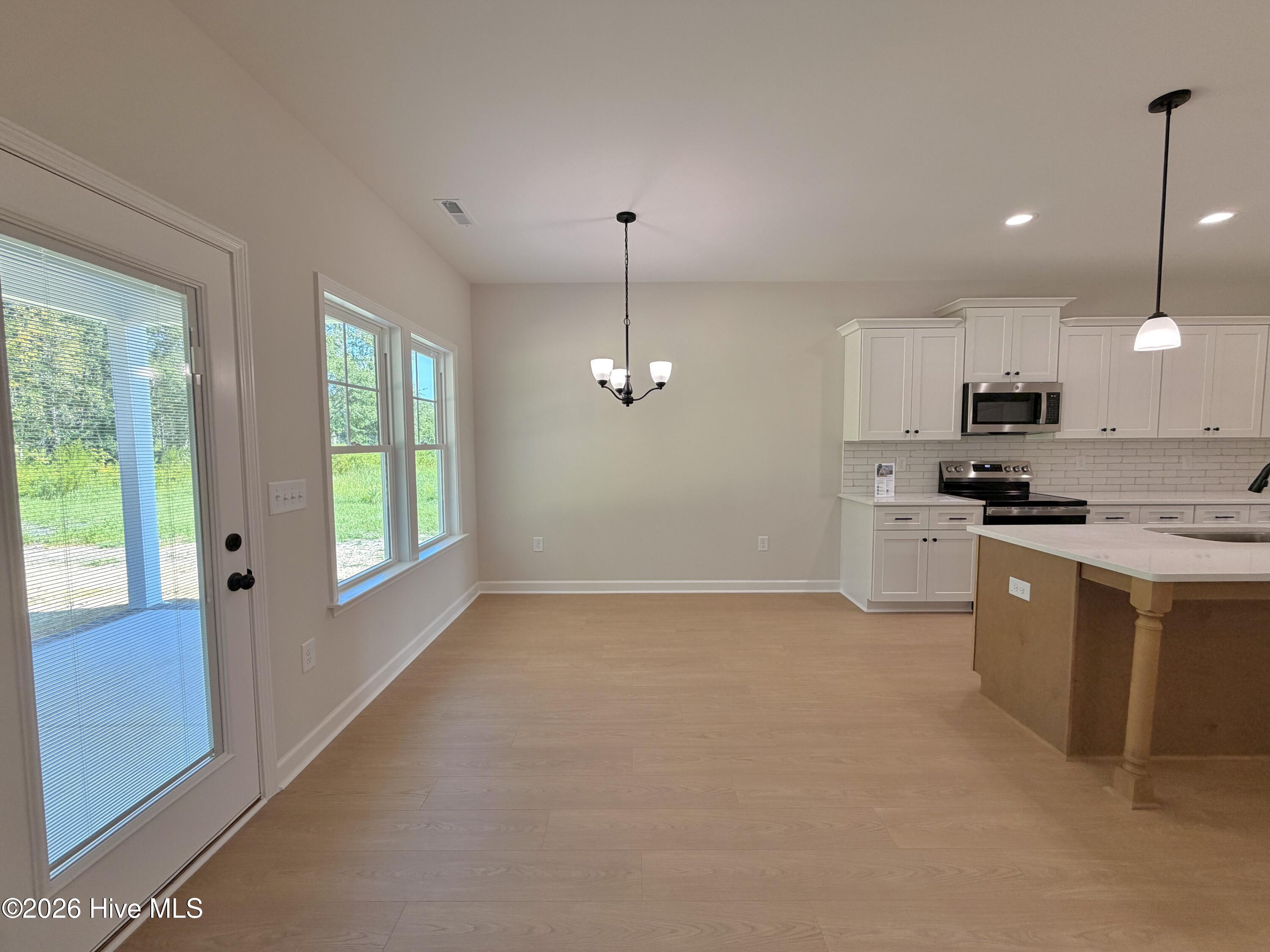 3750 Chatsworth Drive Property Photo 16