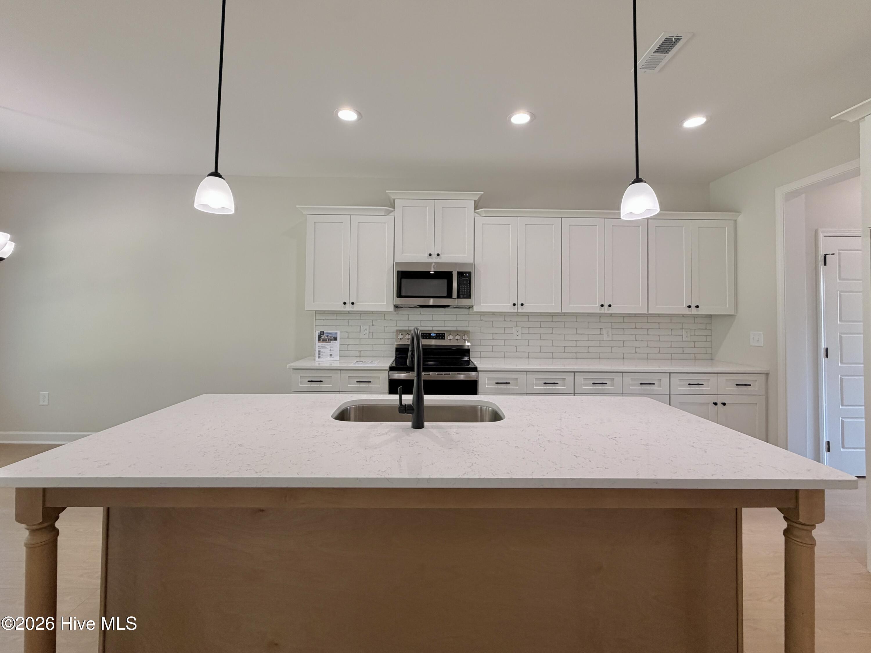 3750 Chatsworth Drive Property Photo 19