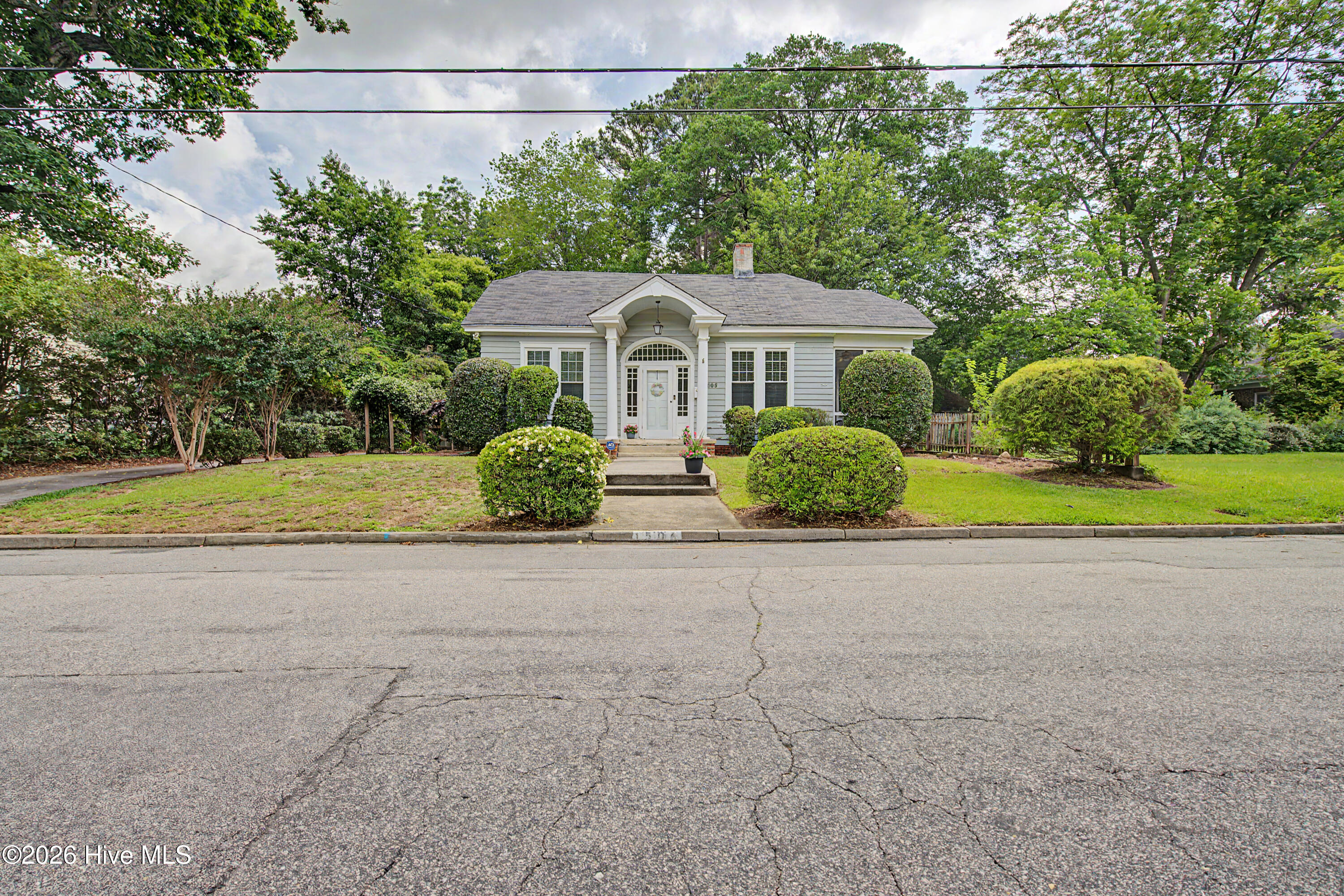 1506 Anderson Street Nw Property Photo 2