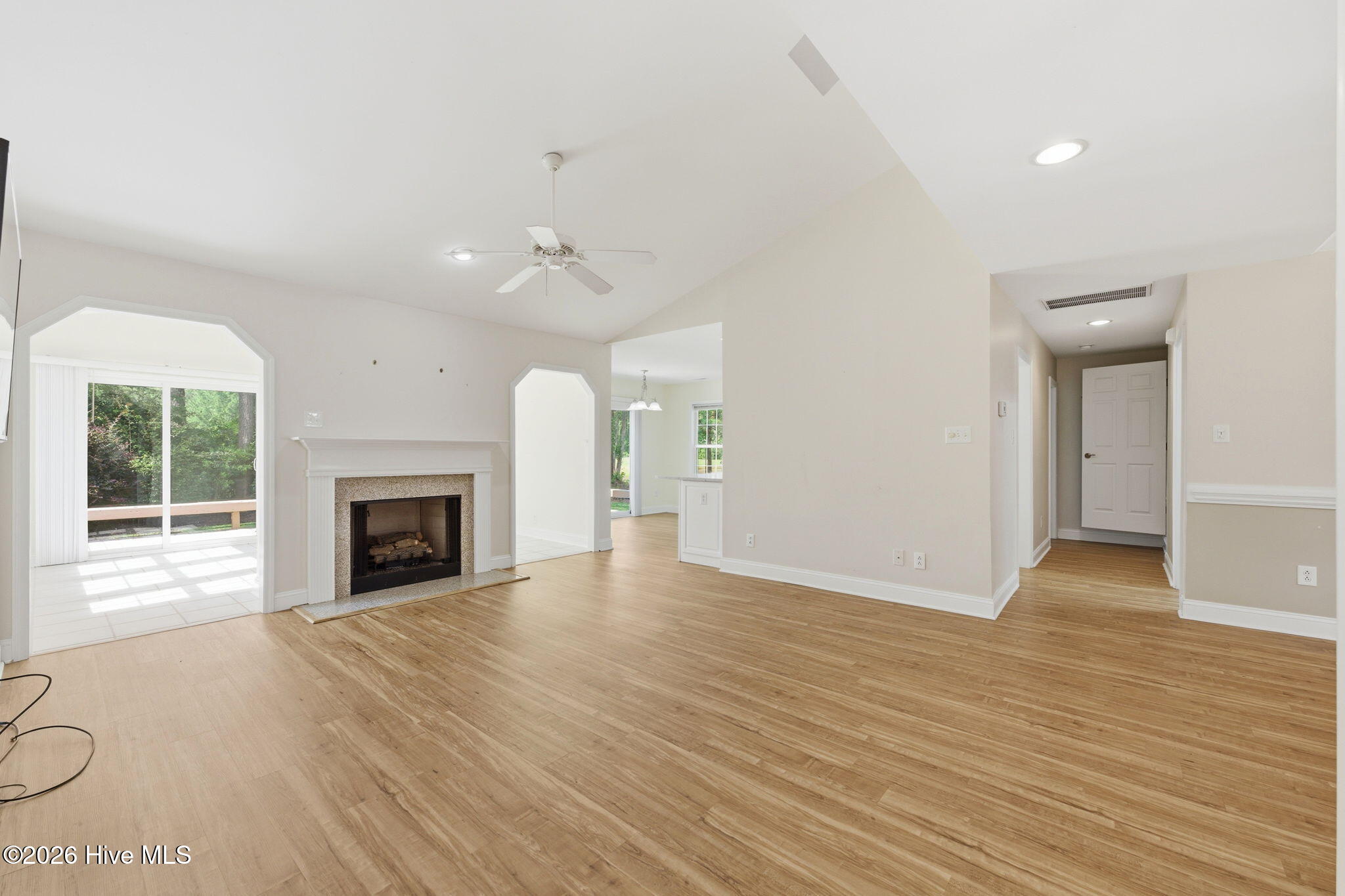 1007 Barkentine Drive Property Photo 5