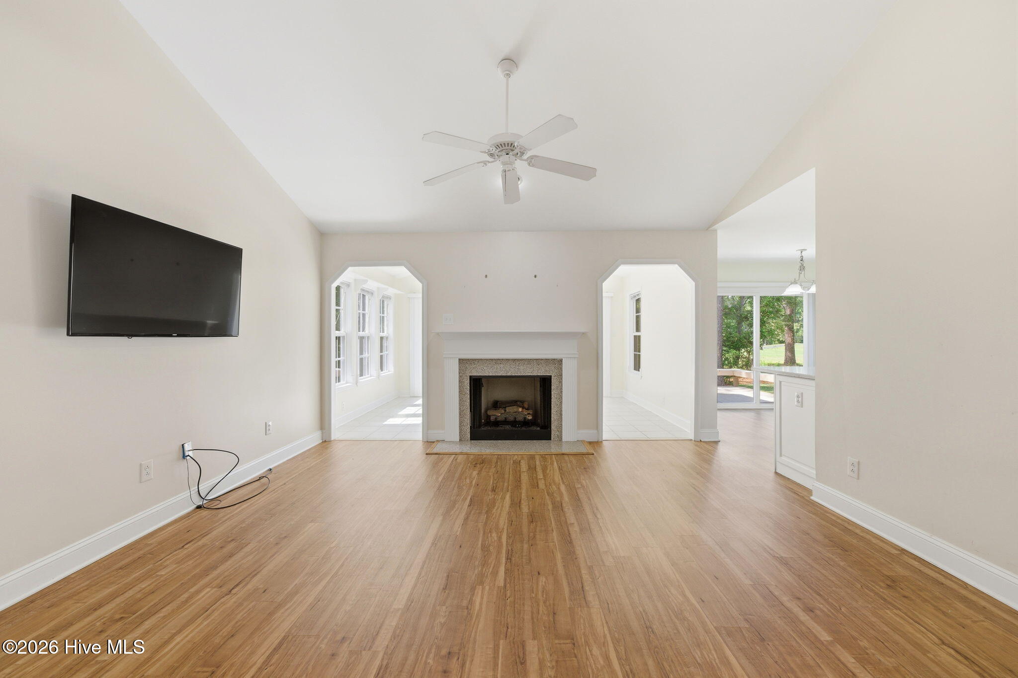1007 Barkentine Drive Property Photo 6