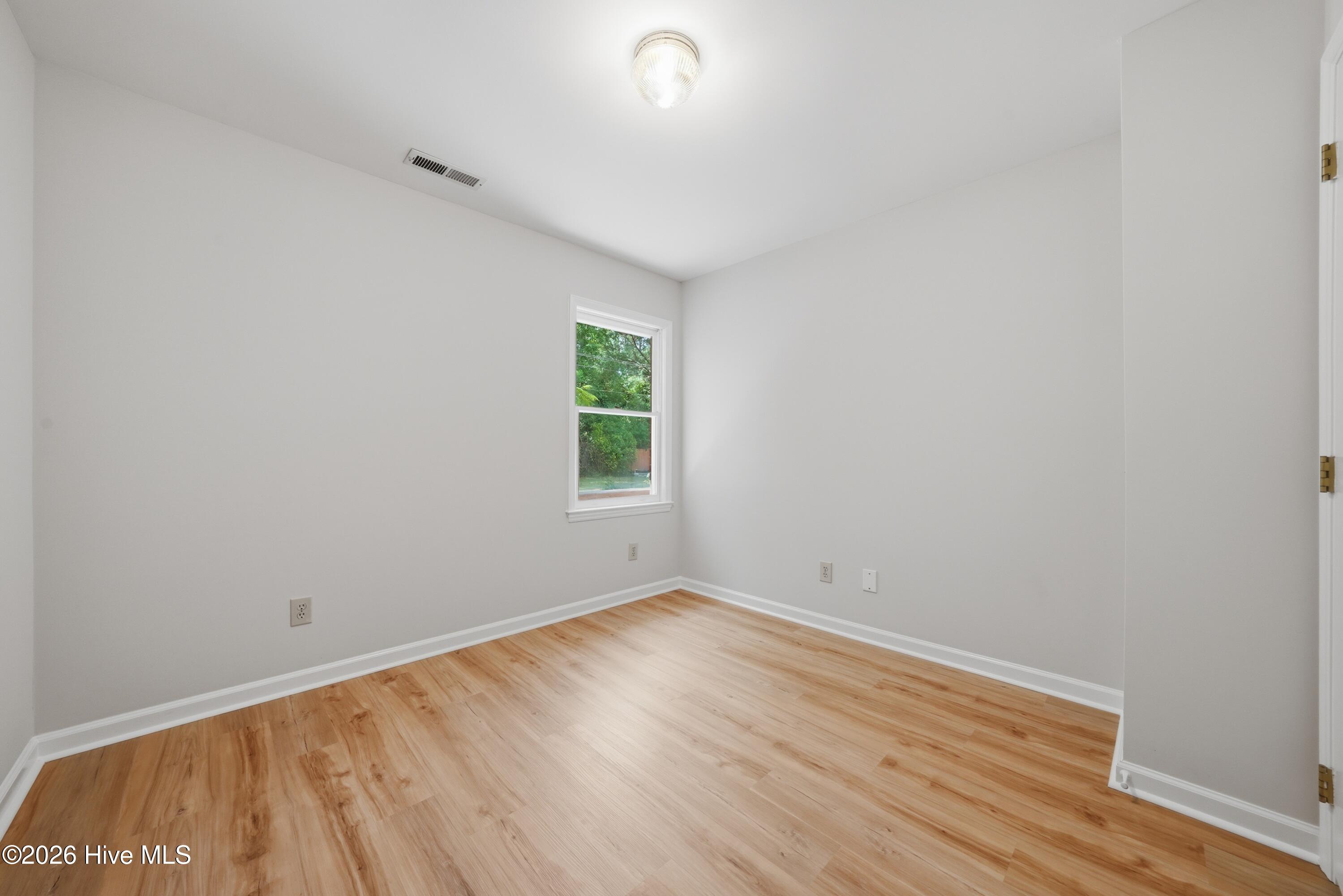 312 Wendover Lane Property Photo 25