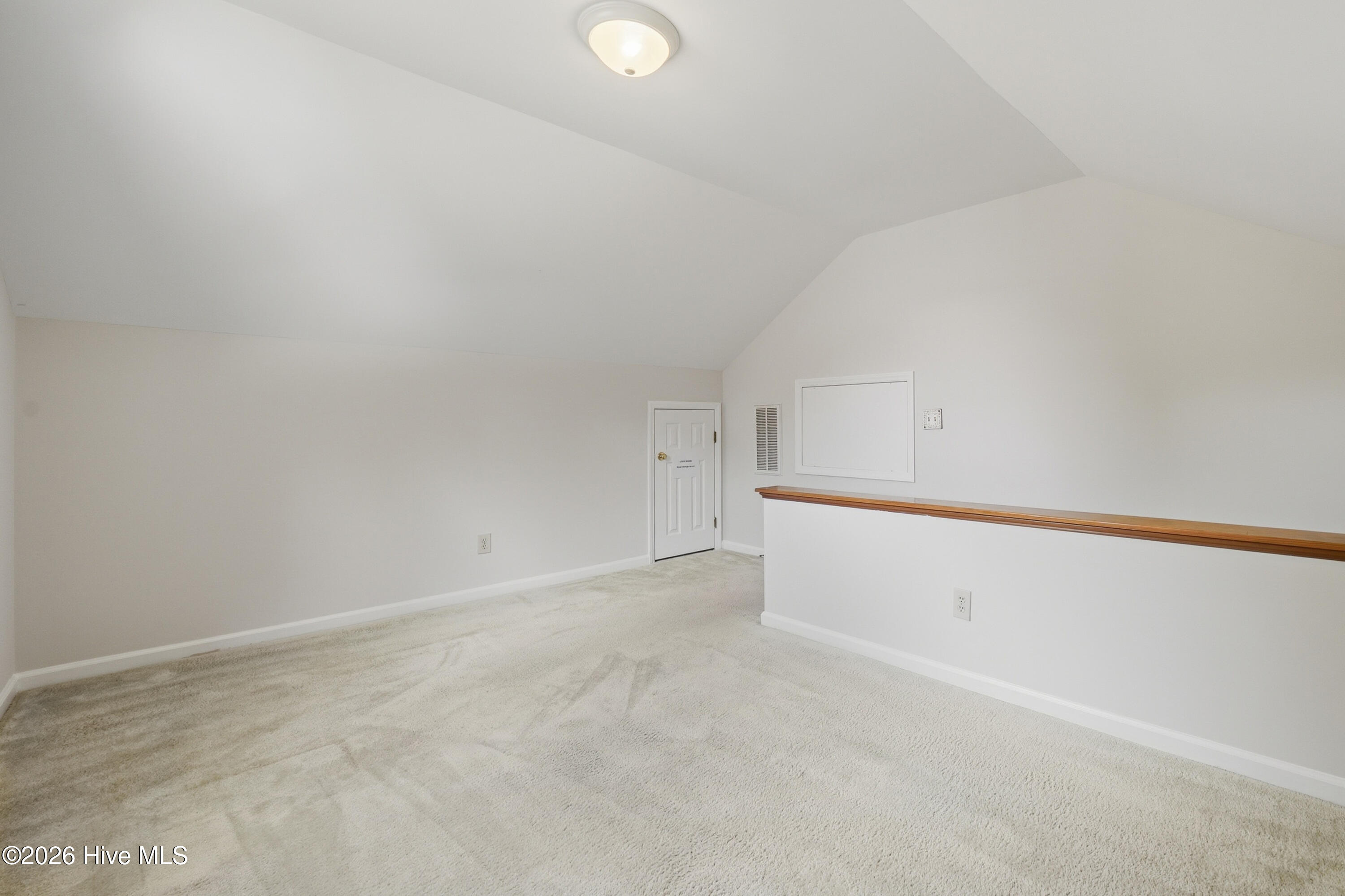 312 Wendover Lane Property Photo 29