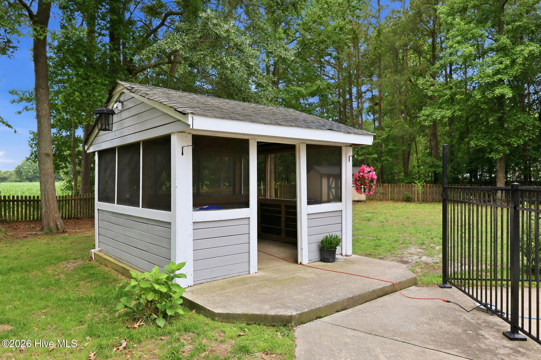 110 Maddrey Drive Property Photo 9