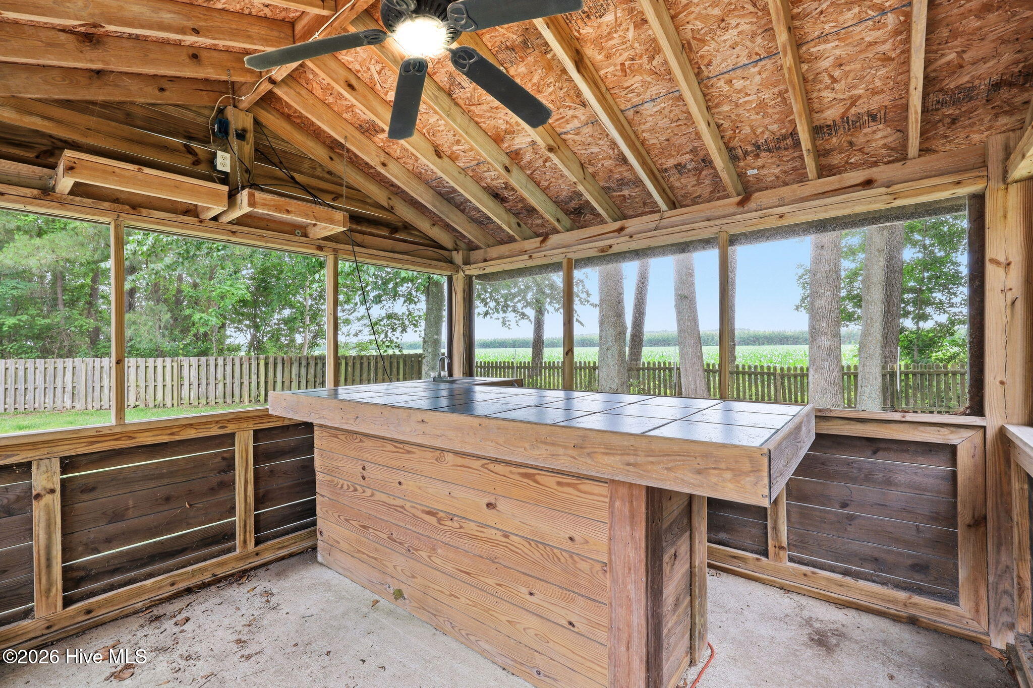 110 Maddrey Drive Property Photo 10