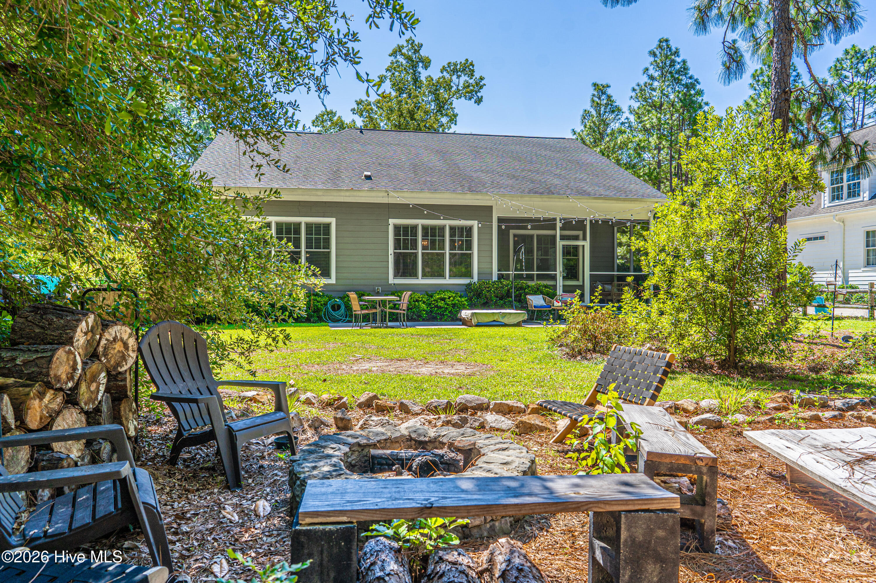211 Campbell Street Property Photo 48