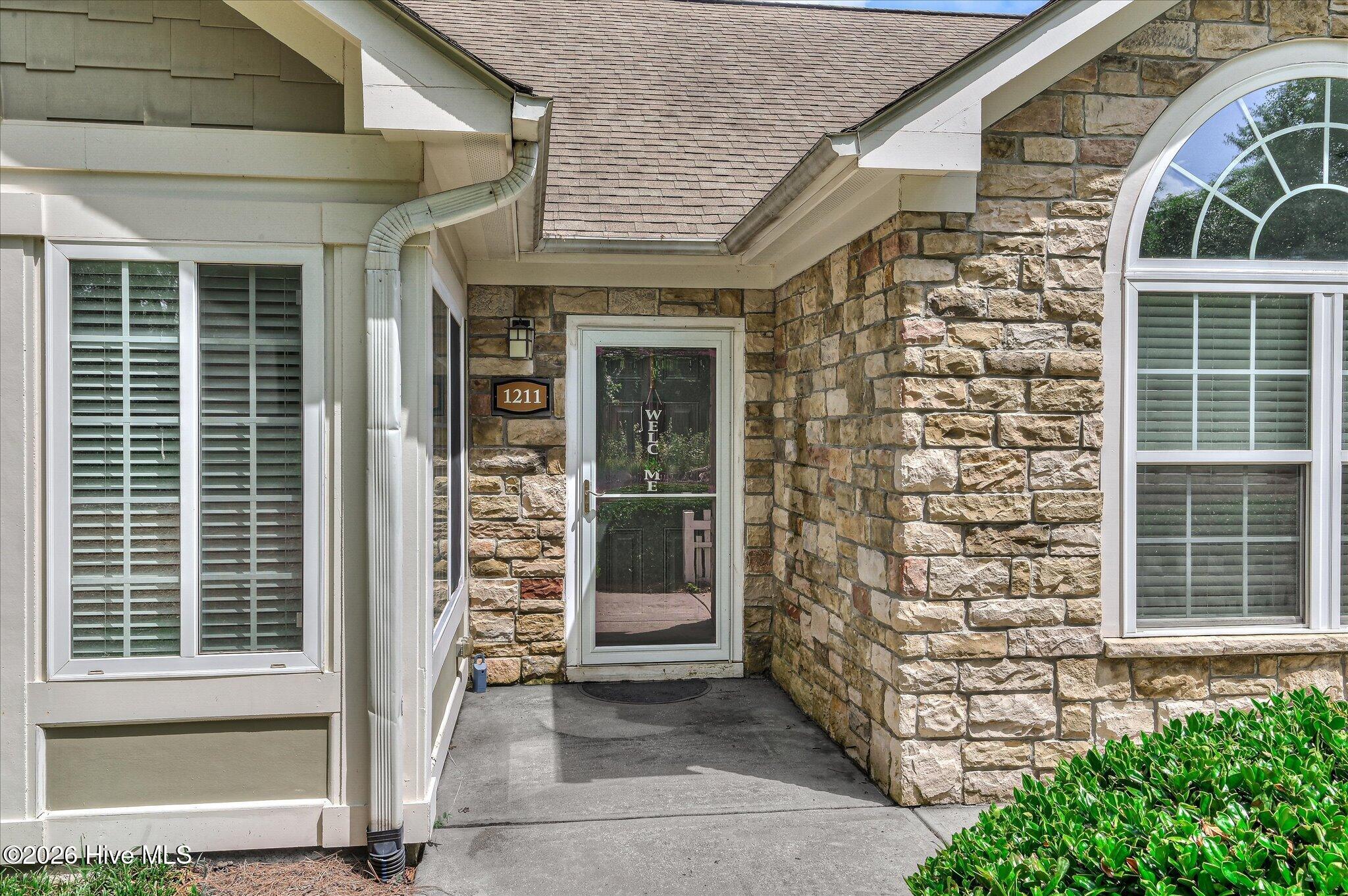 1211 Brookstone Way Property Photo 2