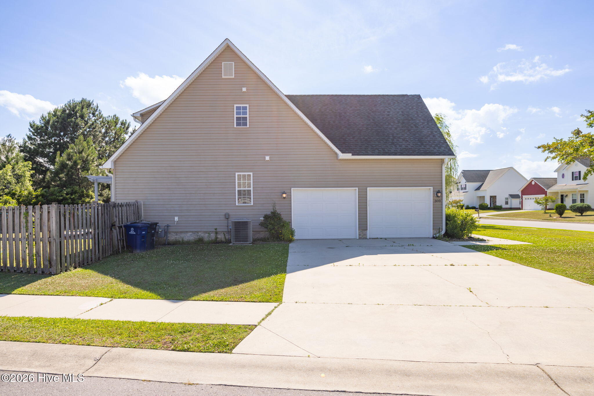 300 Walkens Woods Lane Property Photo 4