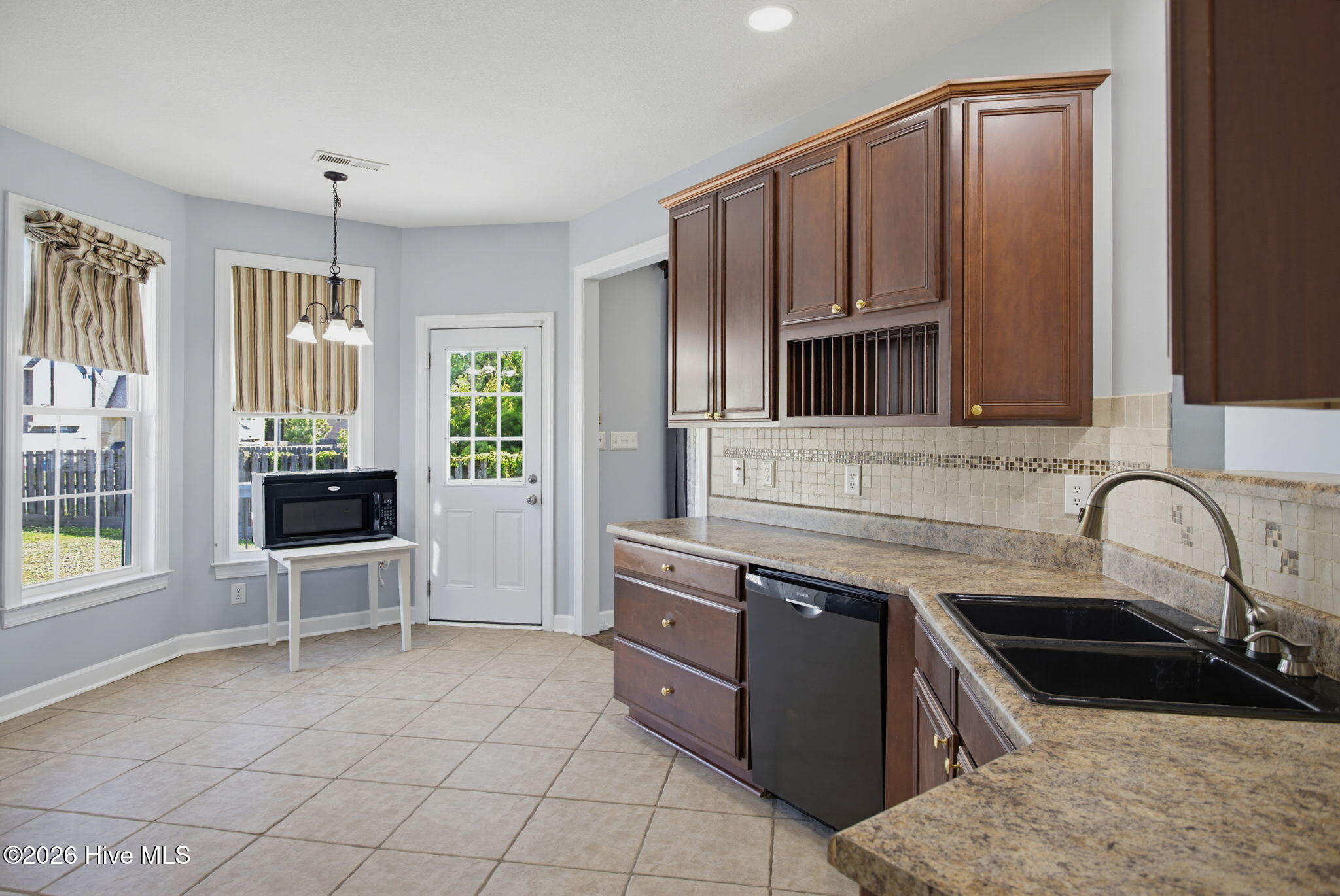 300 Walkens Woods Lane Property Photo 14