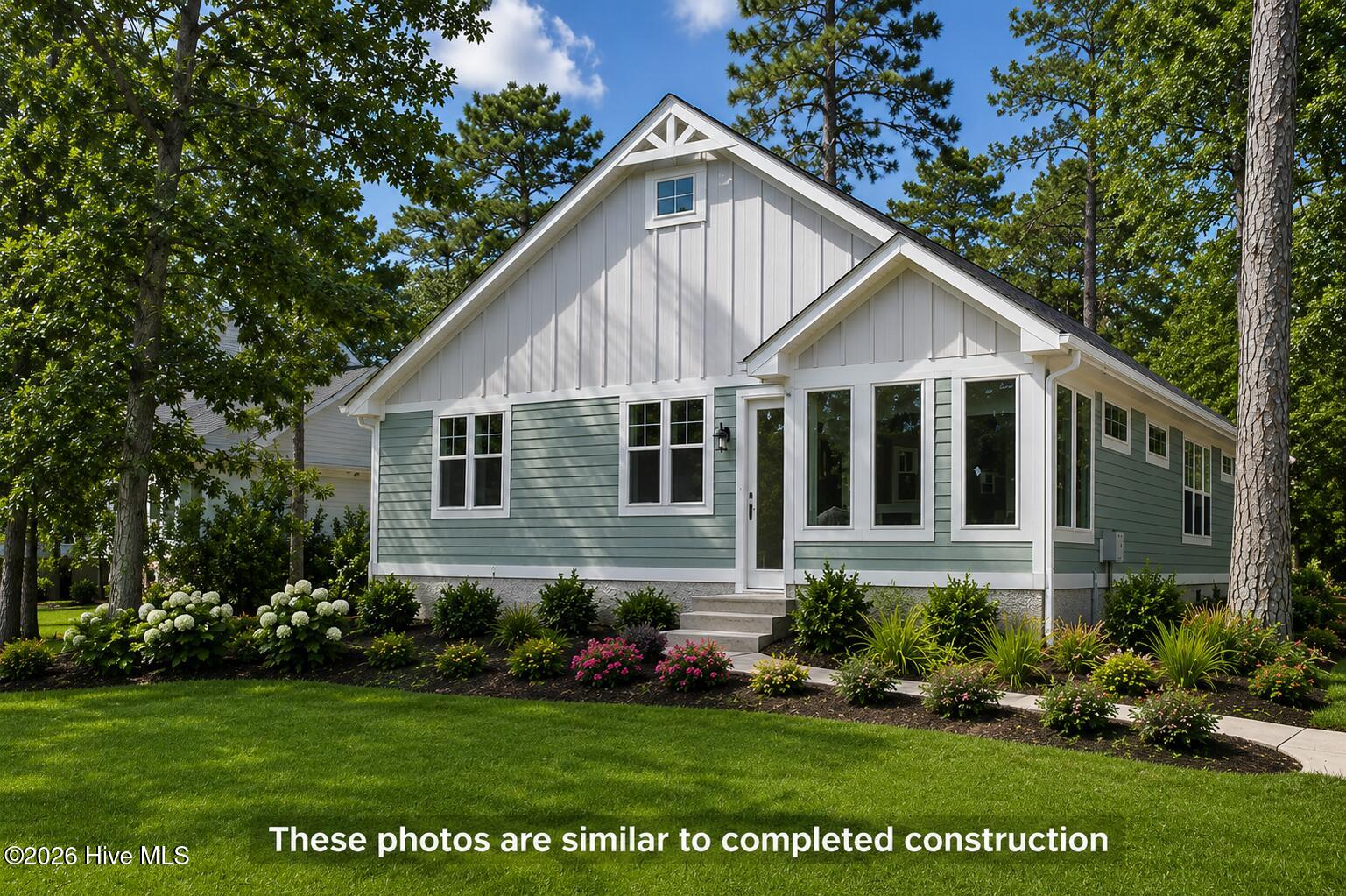 401 Blossom Tree Lane Se Property Photo 4