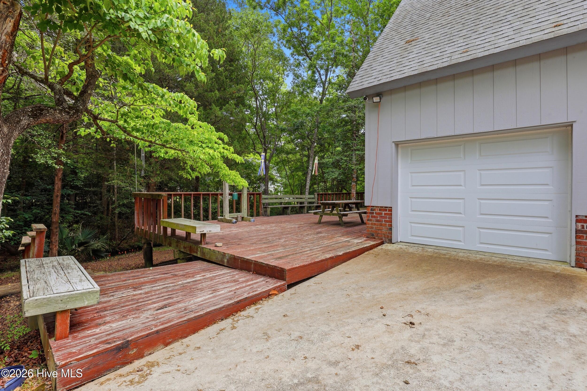 423 E Creekview Drive Property Photo 24